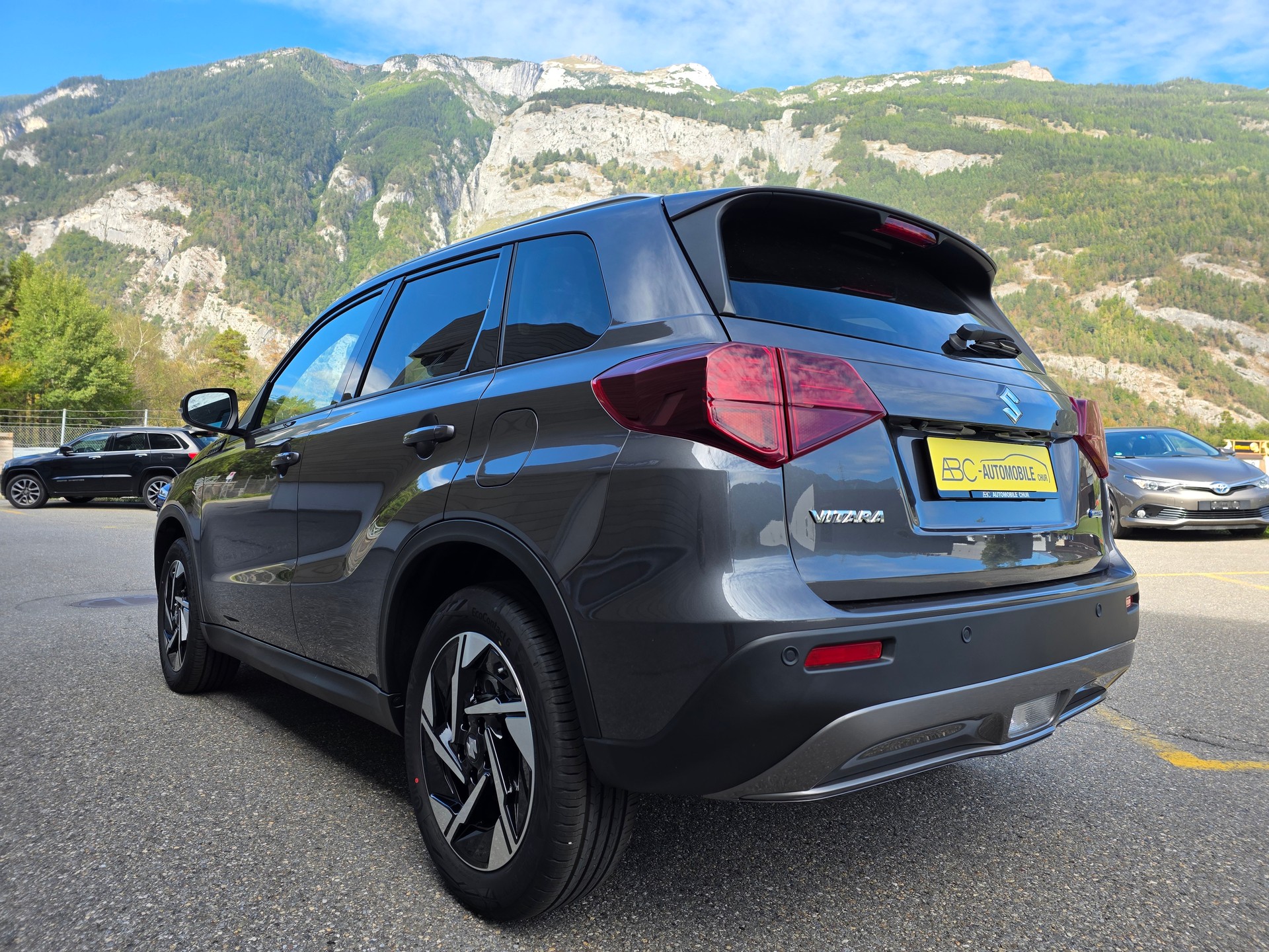 SUZUKI Vitara 1.4 Boosterjet Compact + 4x4 Hybrid-image-14