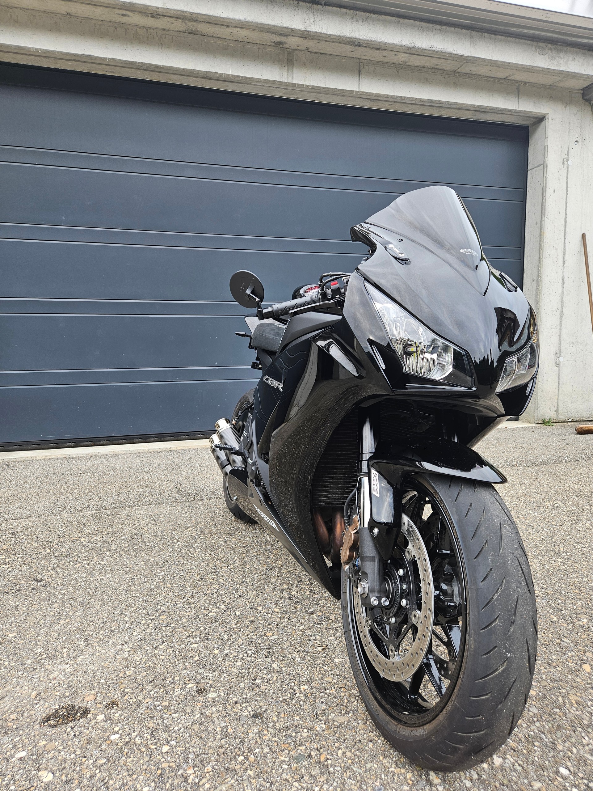 HONDA CBR 1000 RA ABS-showroom-element-3