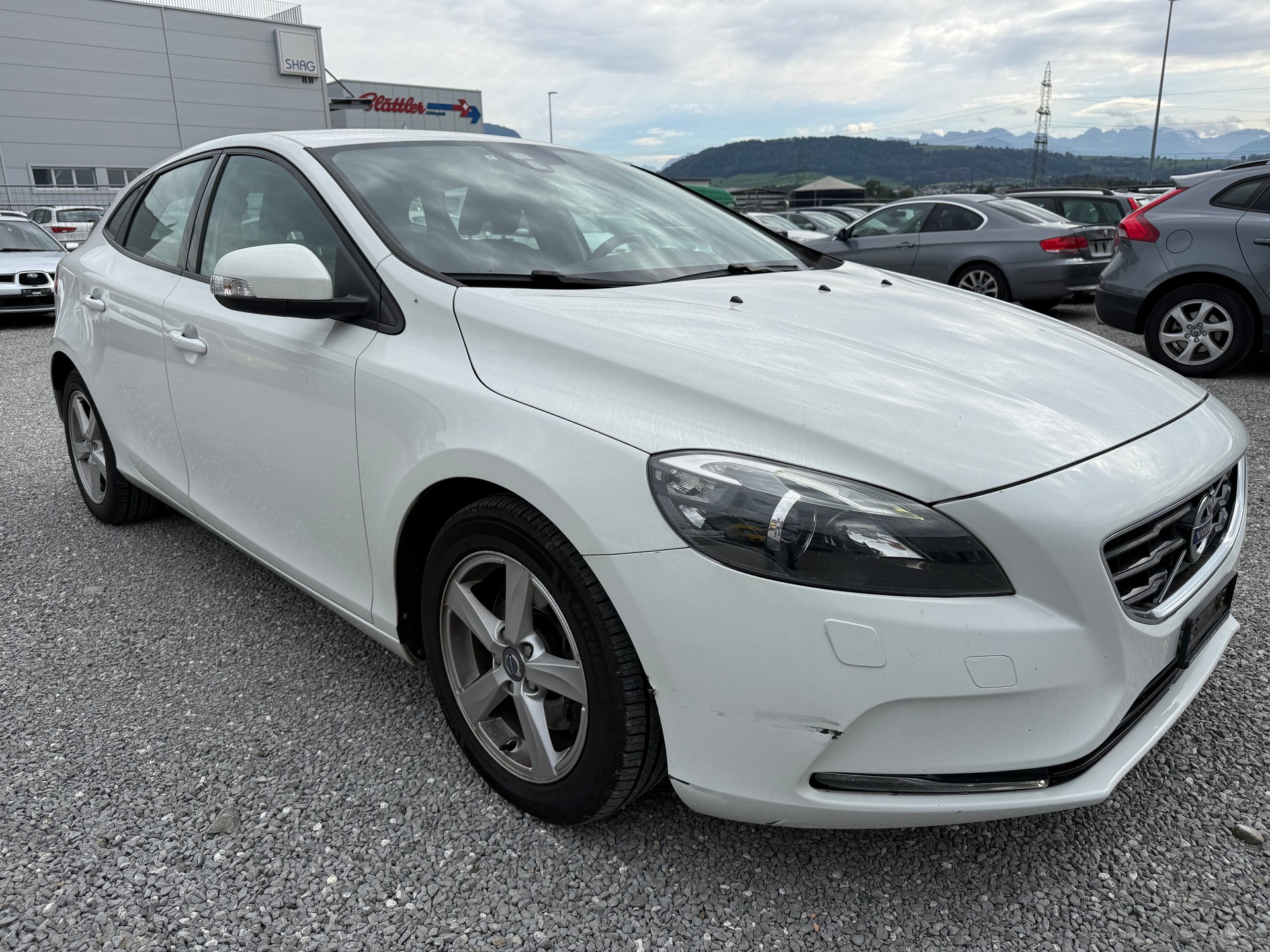 VOLVO V40 D2 Kinetic Powershift-image-5