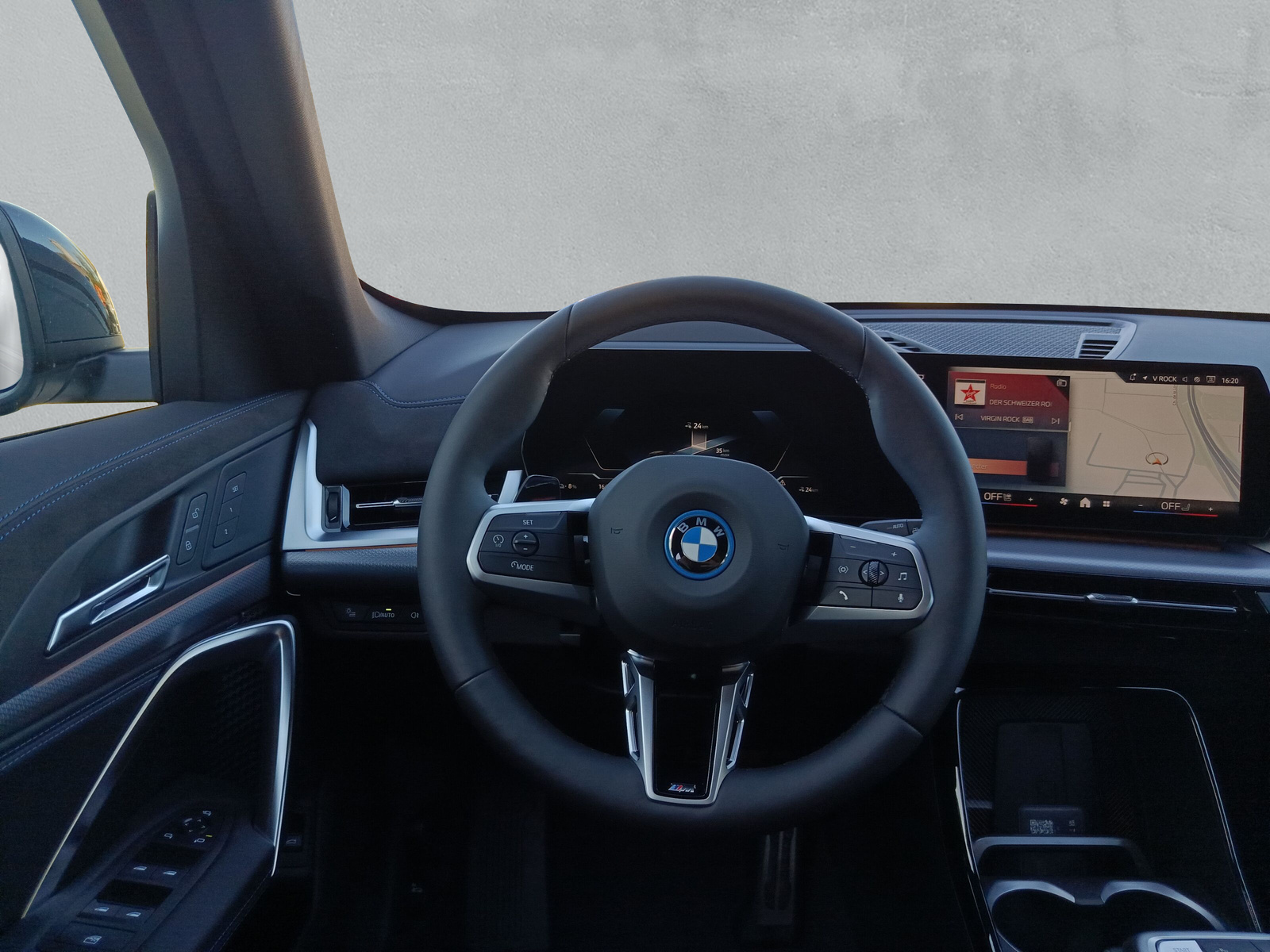 BMW iX1 eDrive 20 Edition M Sport-image-20