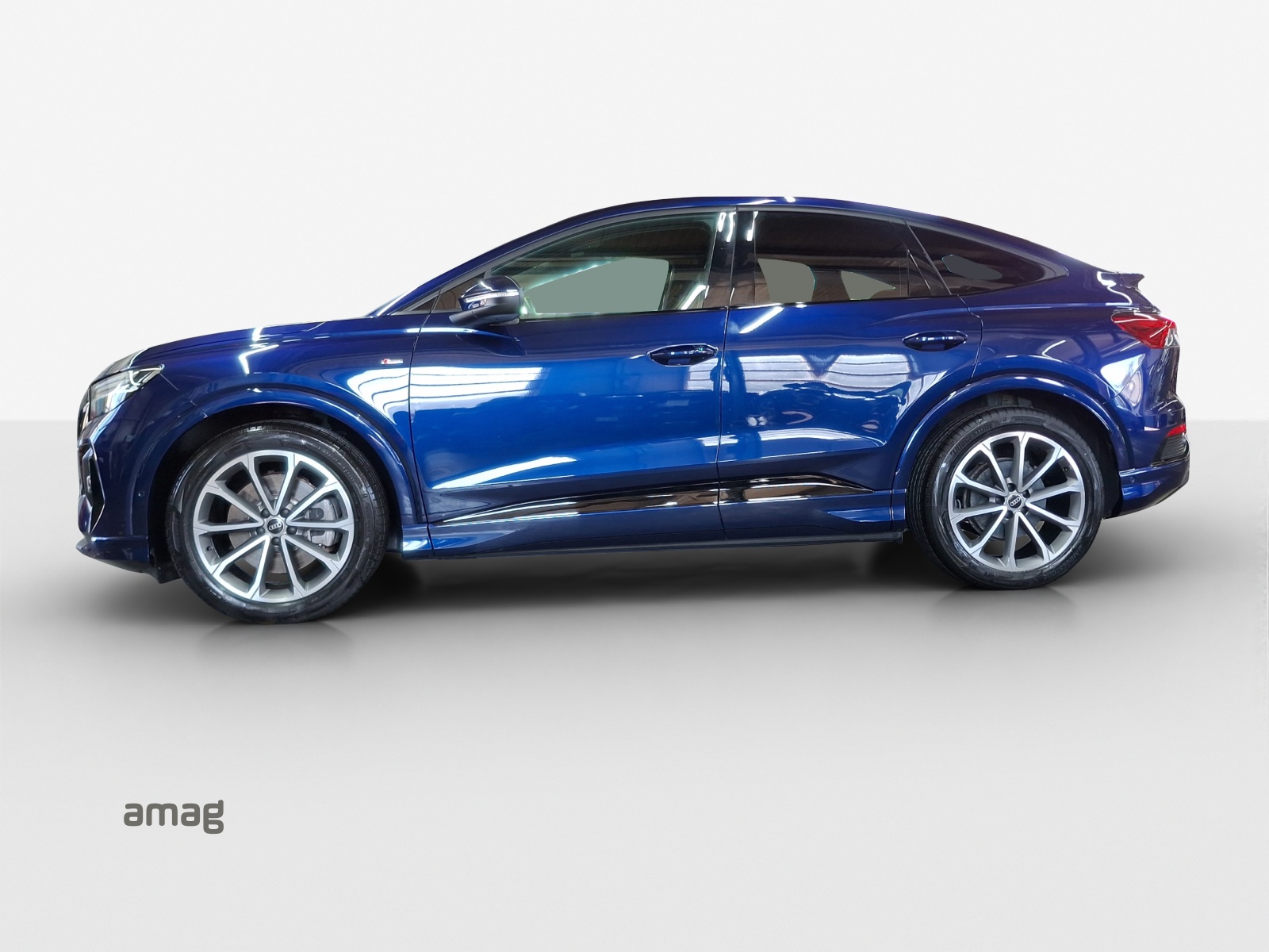 AUDI Q4 Sportback e-tron 45 Attraction quattro-image-1