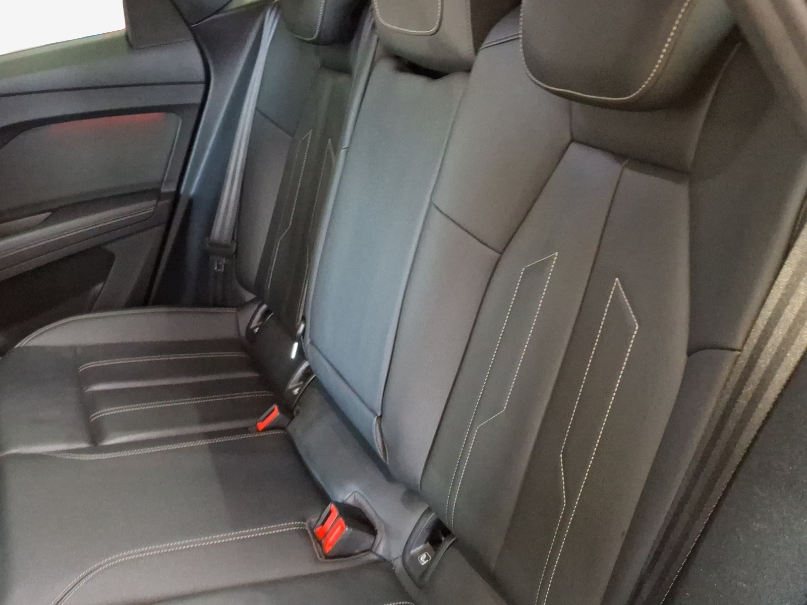 AUDI Q4 Sportback e-tron 45 Attraction quattro-image-11