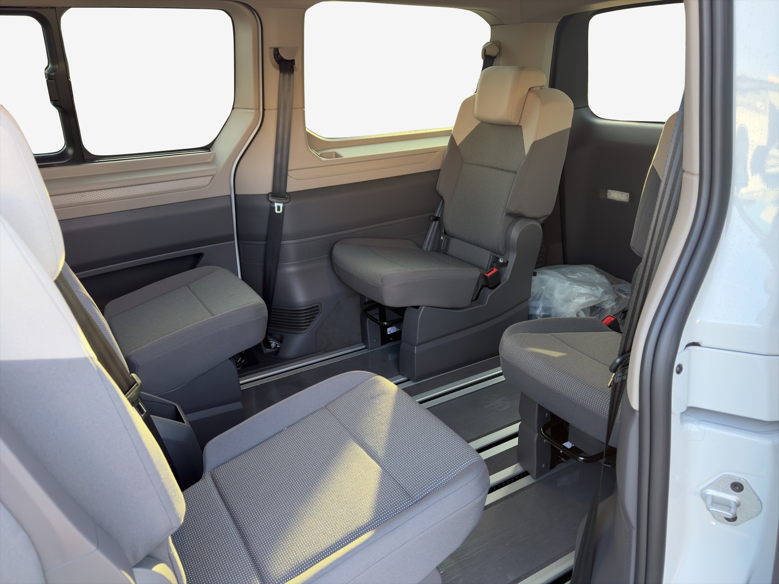 VW California 2.0 TDI Beach Liberty-image-11