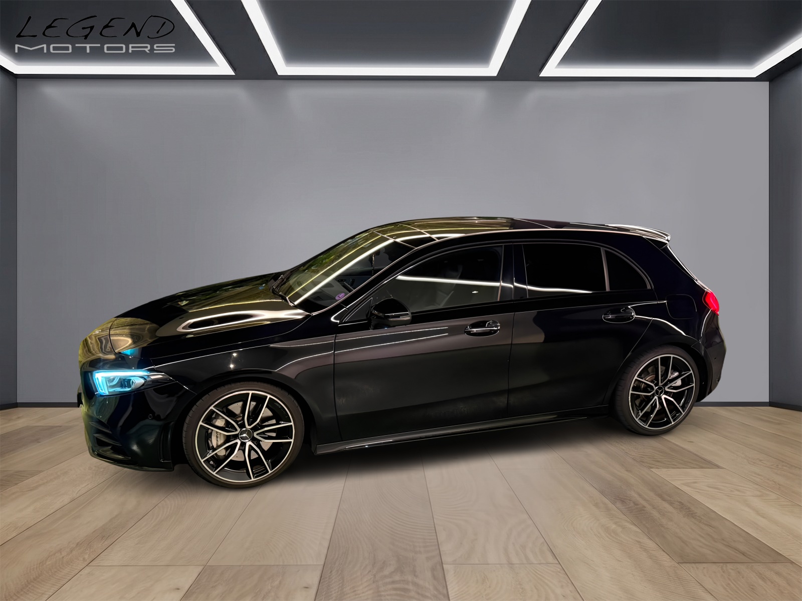 MERCEDES-BENZ A 35 AMG 4Matic Speedshift-image-1