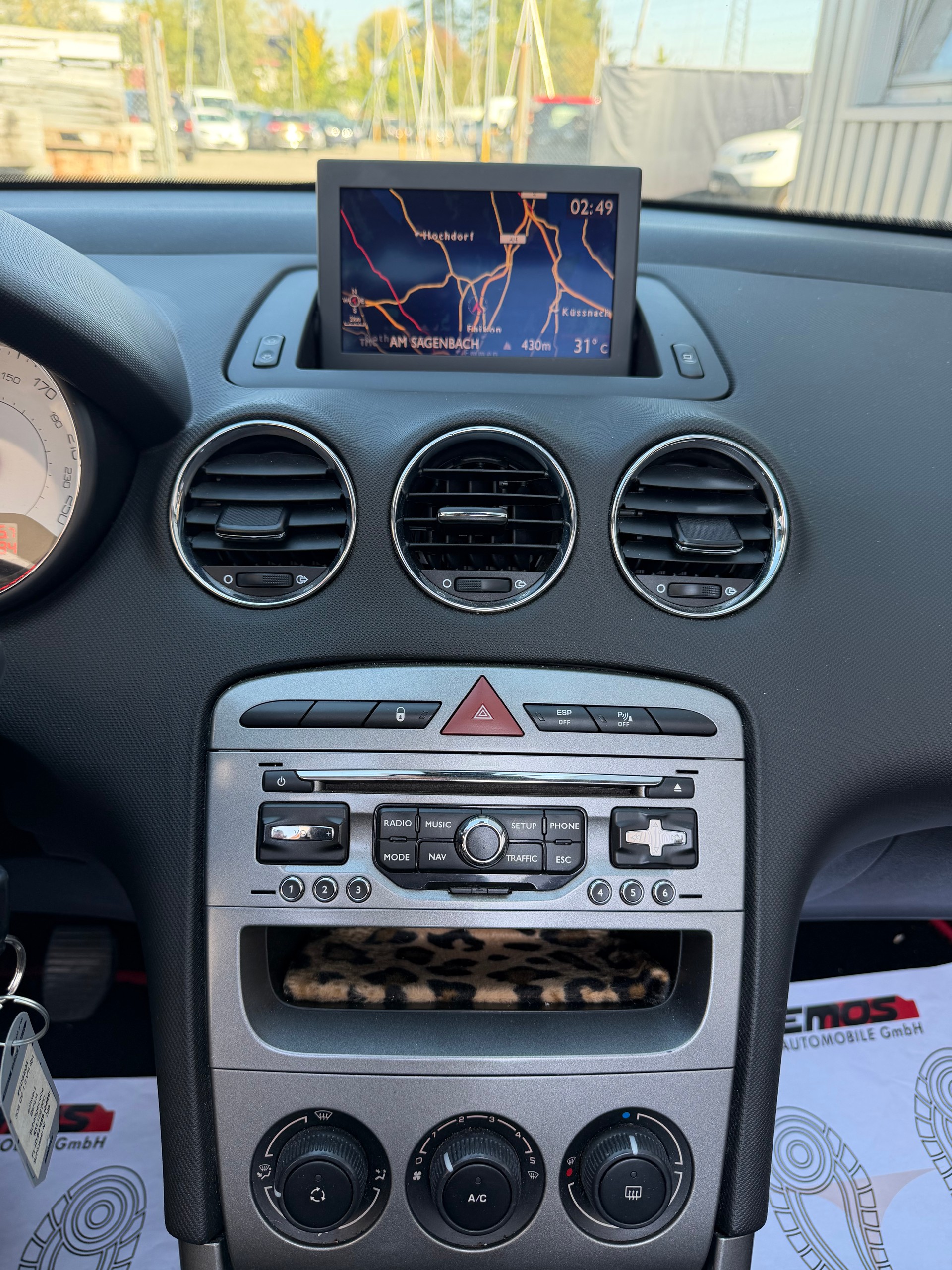 PEUGEOT 308 CC 1.6 16V VTi Sport-image-14