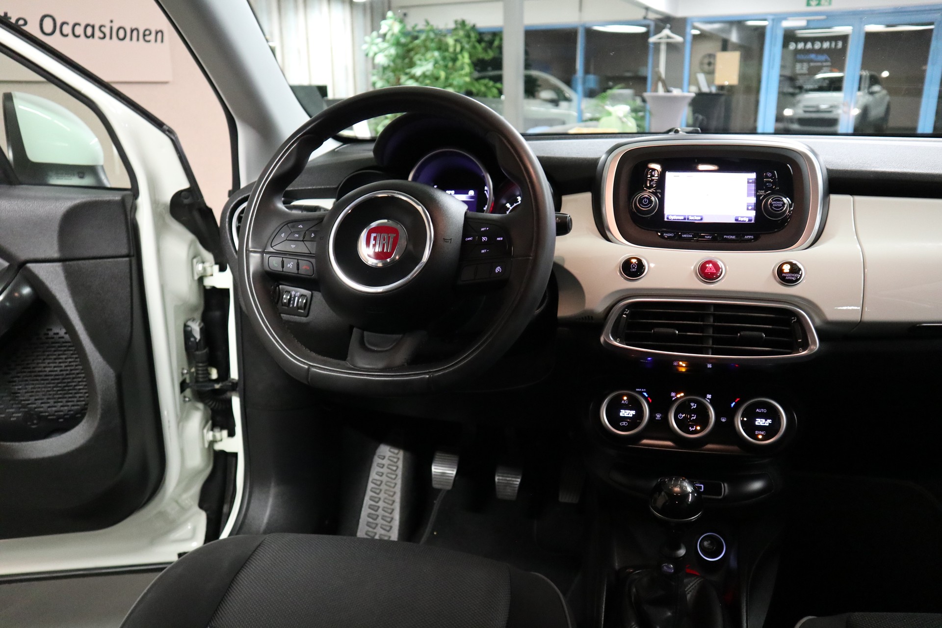 FIAT 500X 1.4 MultiAir Pop Star-image-11