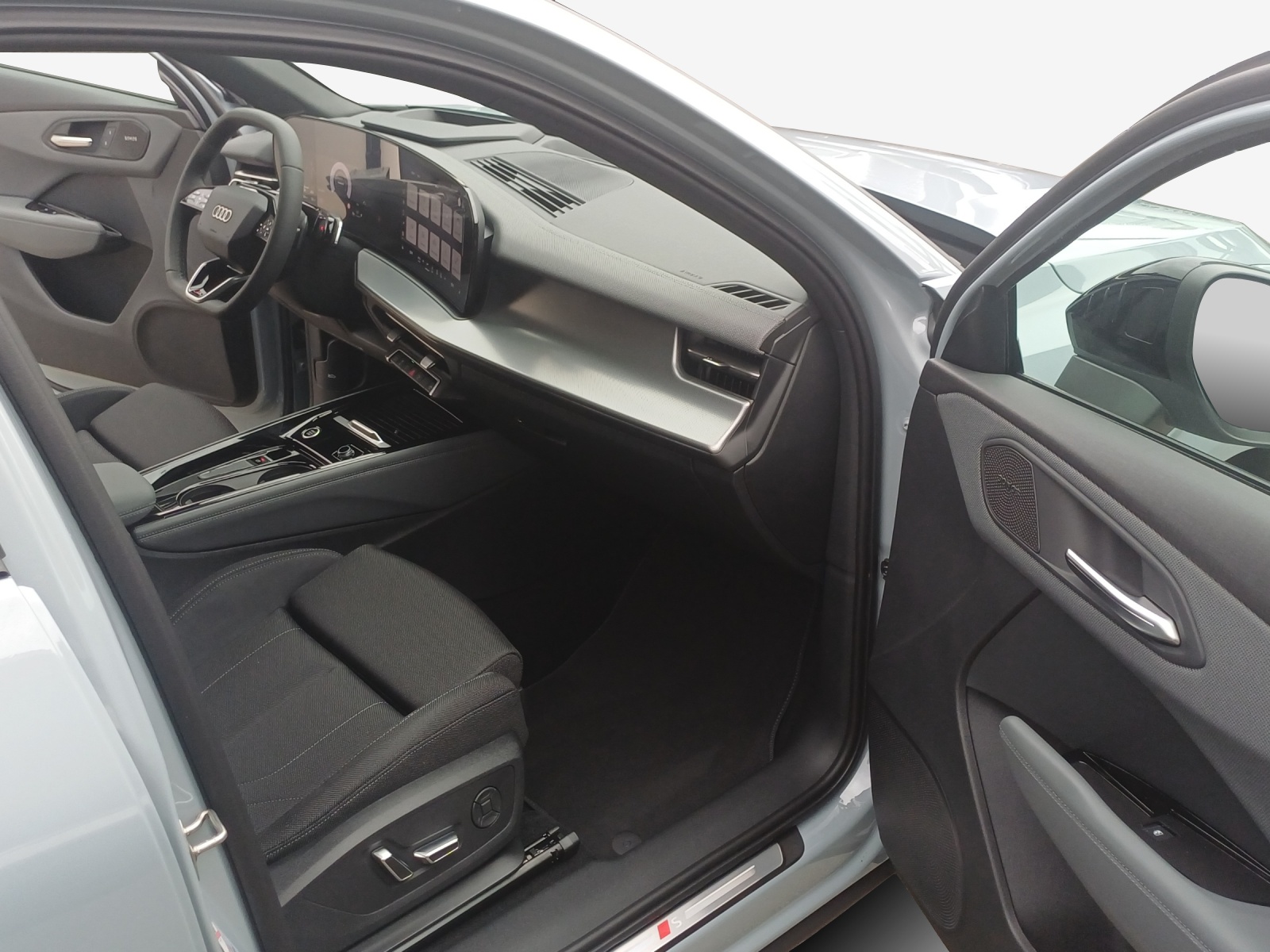 AUDI Q3 Sportback e-hybrid 200 kW S tronig-image-13