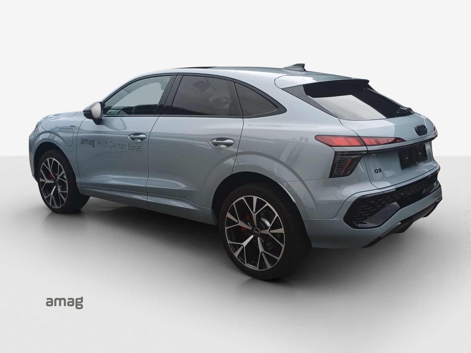 AUDI Q3 Sportback e-hybrid 200 kW S tronig-image-2