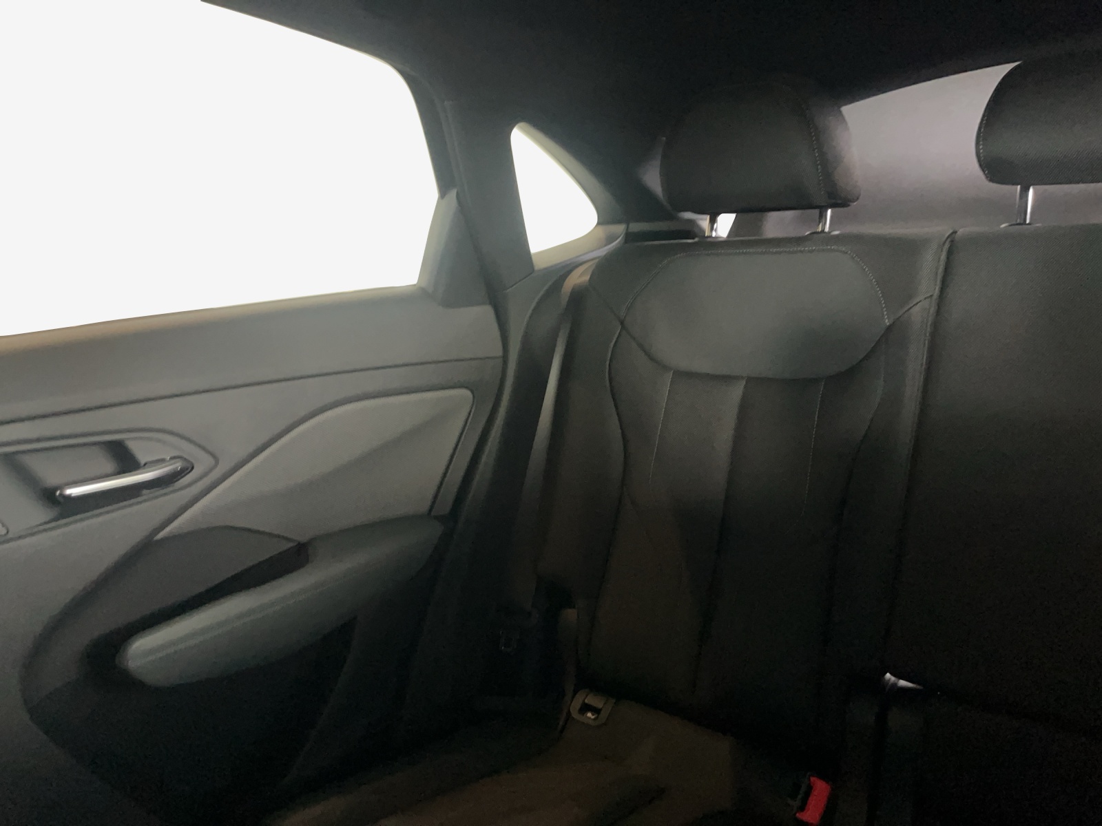 AUDI Q3 Sportback e-hybrid 200 kW S tronig-image-11
