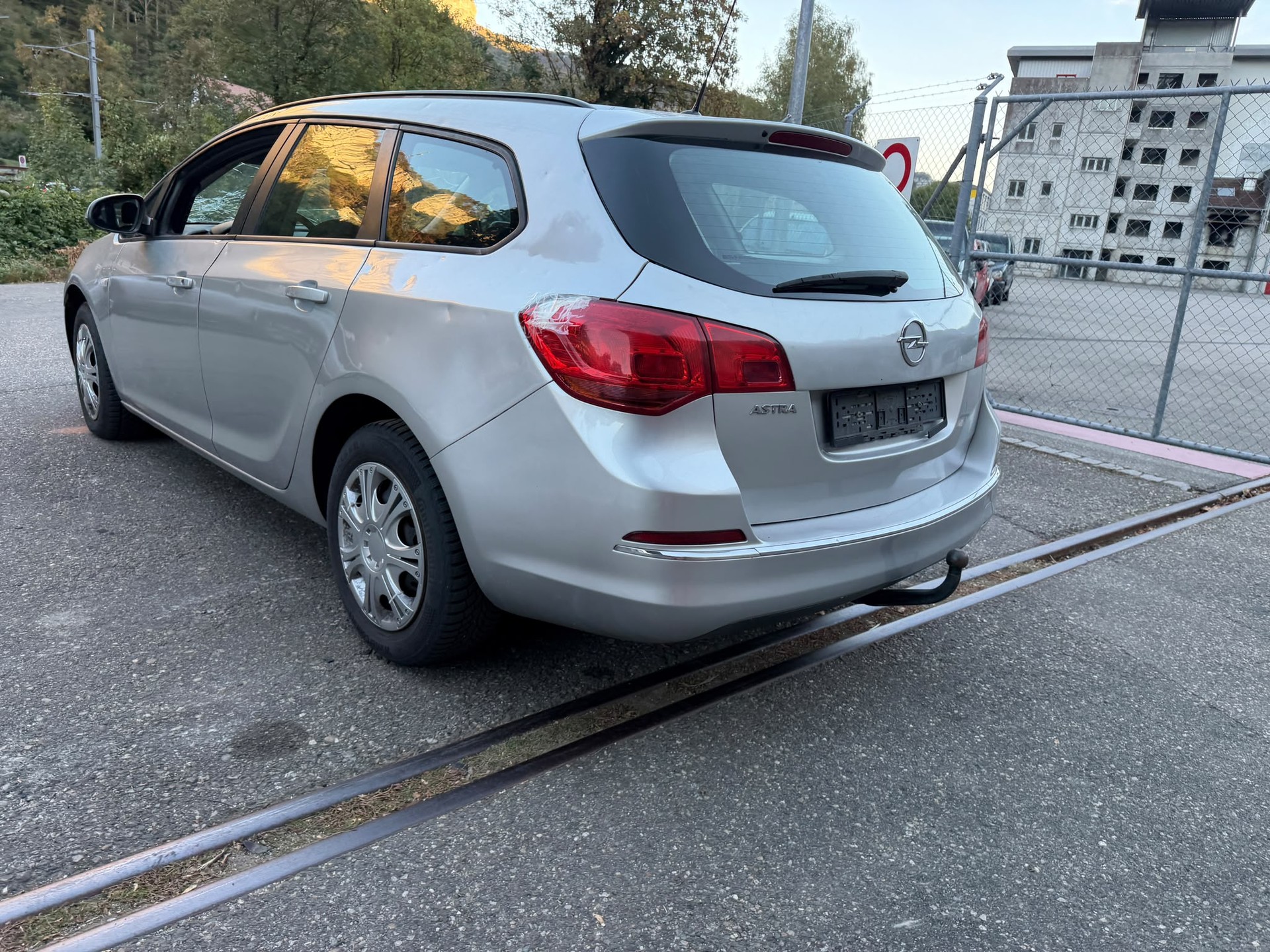 OPEL Astra SportsTourer 1.4i 16V Turbo Drive-image-0