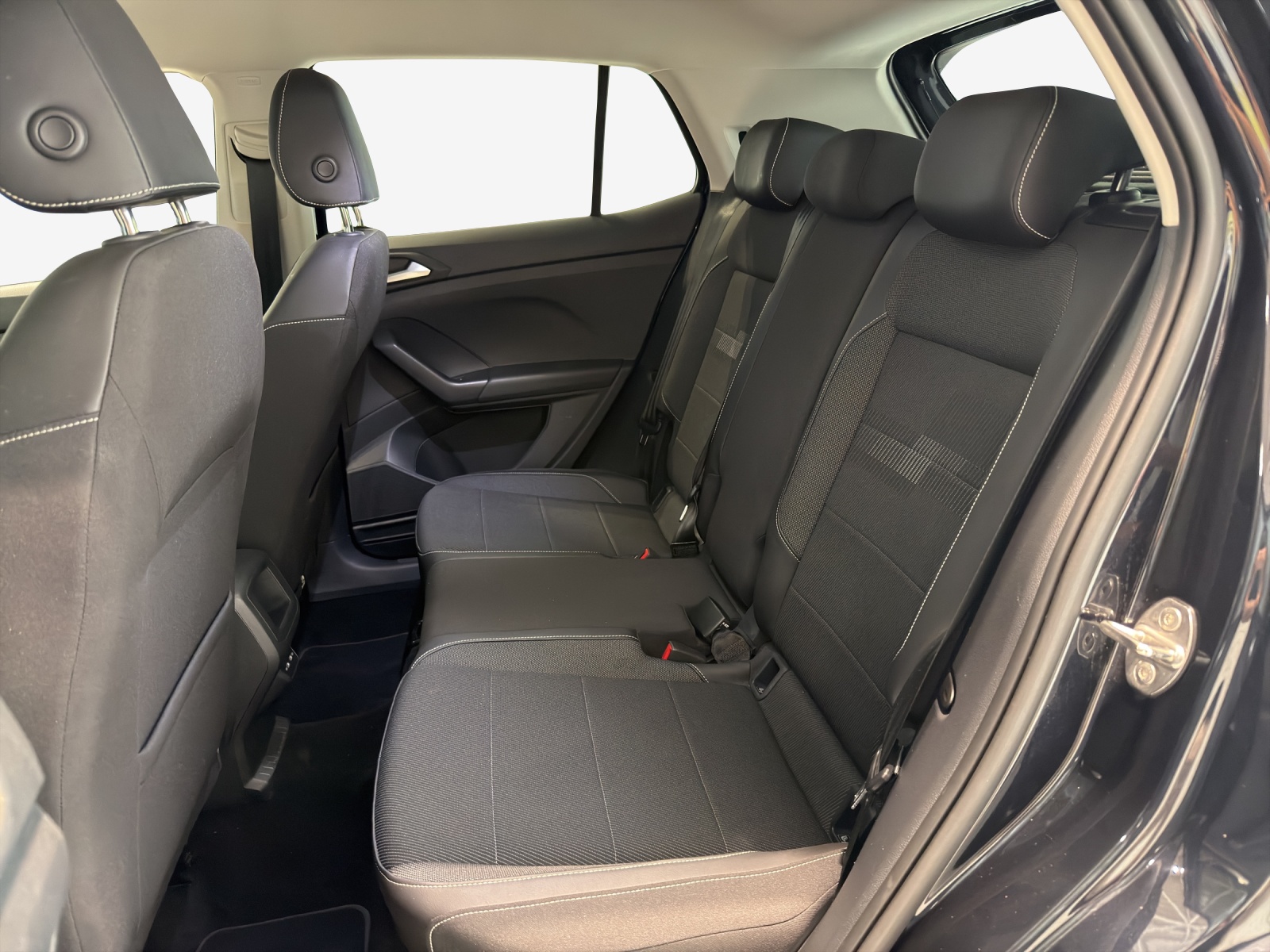 VW T-Cross 1.0 TSI Style DSG-image-11