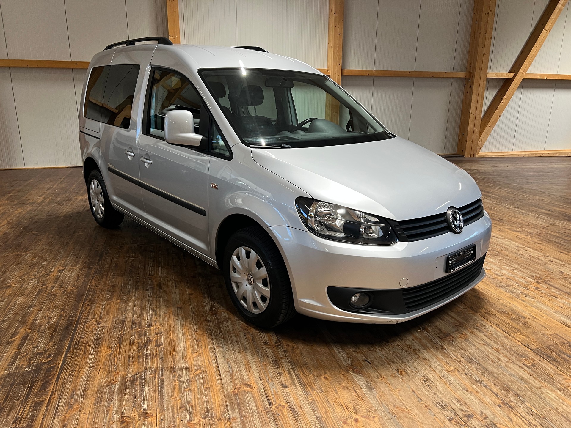 VW Caddy 1.2 TSI Blue Motion Technology Trendline-image-2