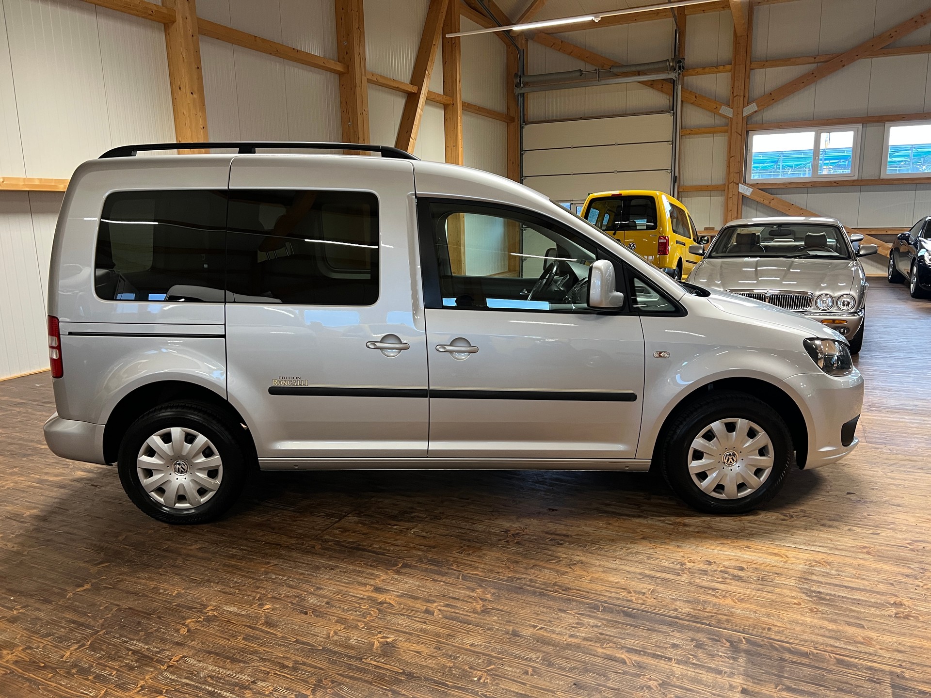 VW Caddy 1.2 TSI Blue Motion Technology Trendline-image-3