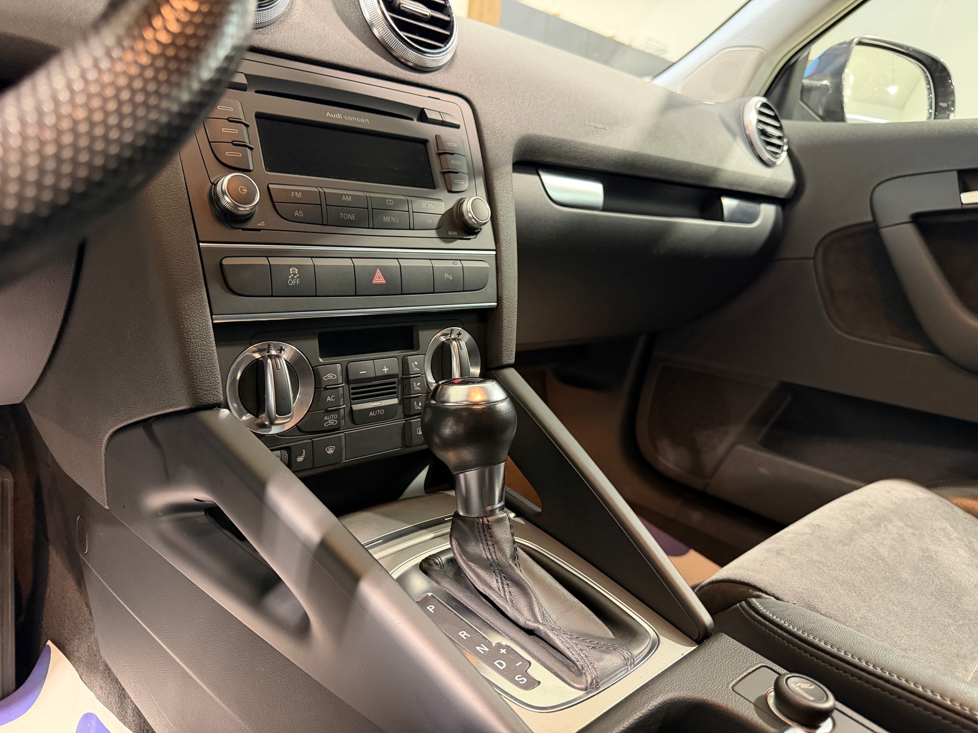 AUDI A3 Sportback 1.8 TFSI Ambition S-tronic S LINE-showroom-element-1