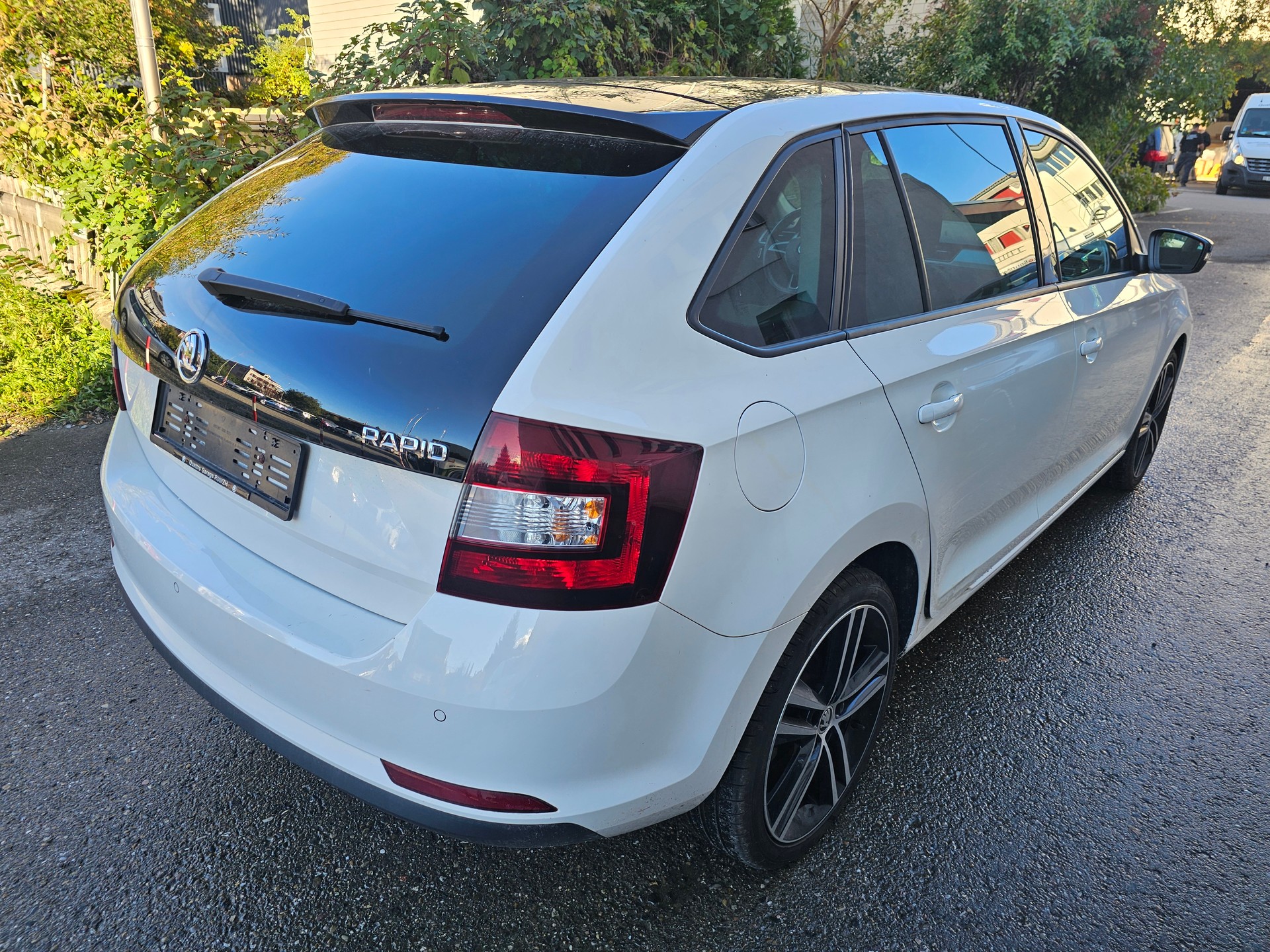 SKODA Rapid Spaceback 1.2 TSI Ambition-image-10