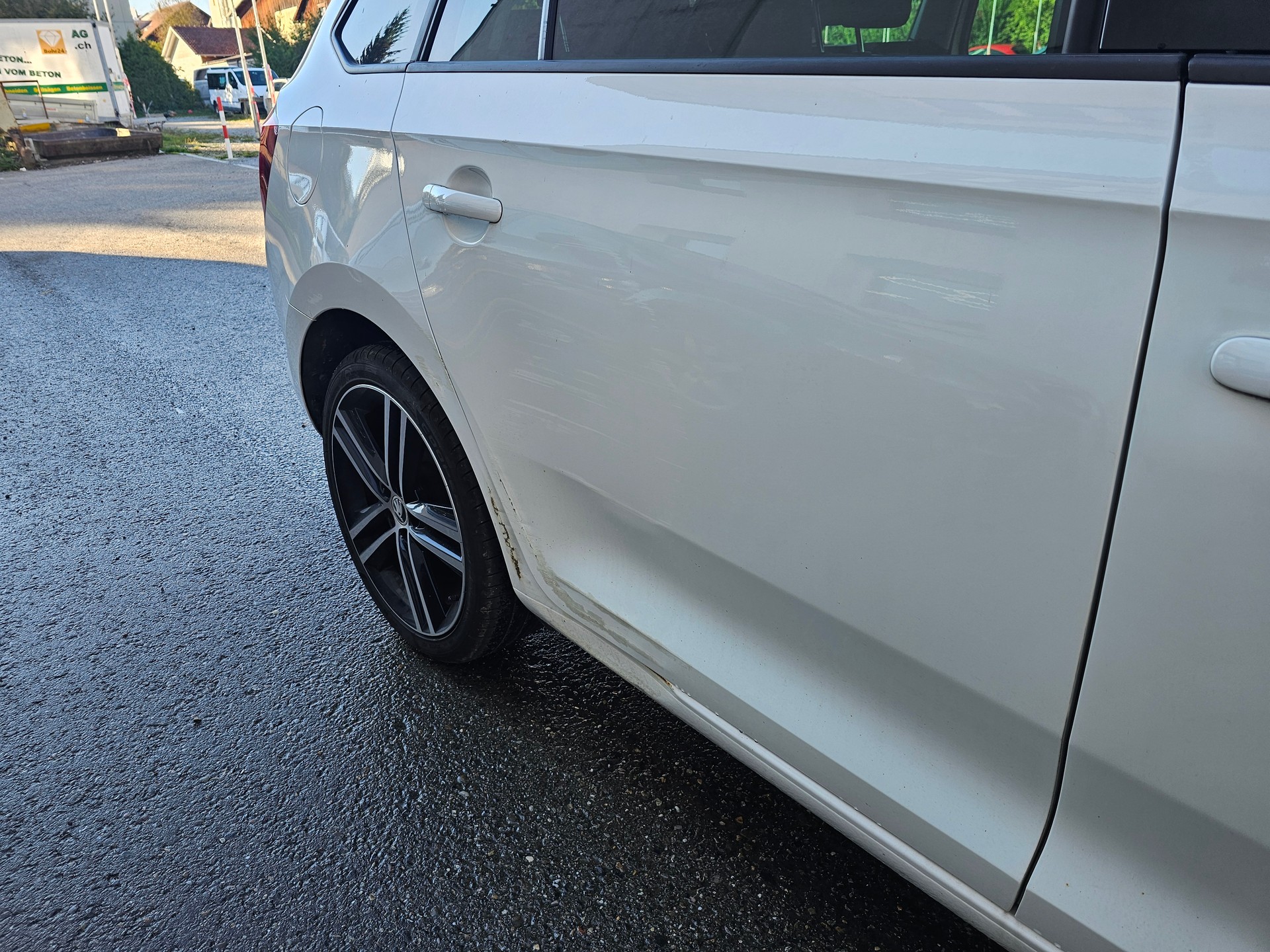 SKODA Rapid Spaceback 1.2 TSI Ambition-image-3