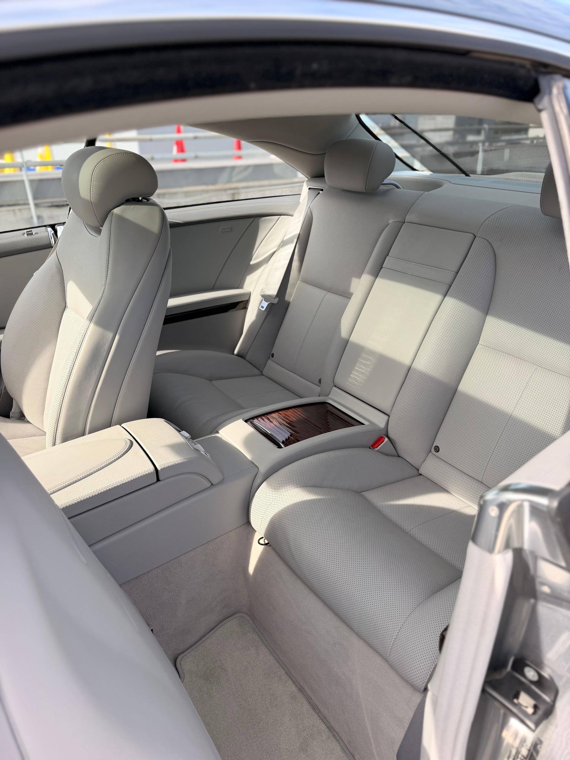 MERCEDES-BENZ CL 500 4Matic 7G-Tronic-image-11