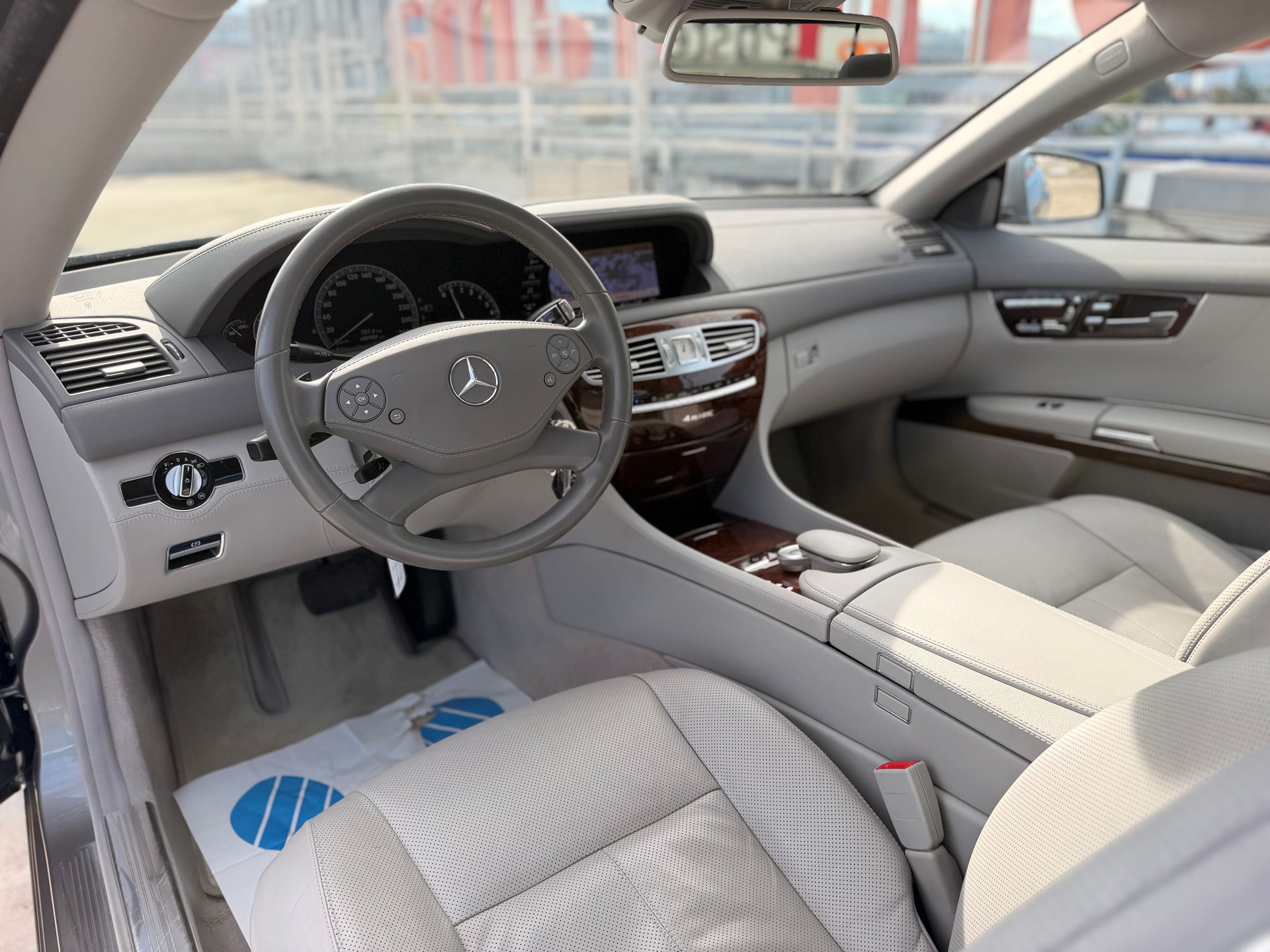 MERCEDES-BENZ CL 500 4Matic 7G-Tronic-image-7