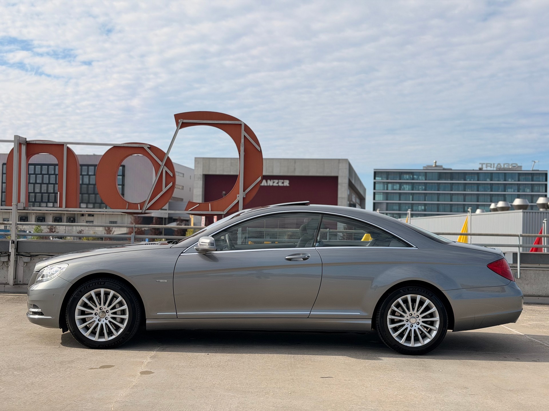 MERCEDES-BENZ CL 500 4Matic 7G-Tronic-image-5