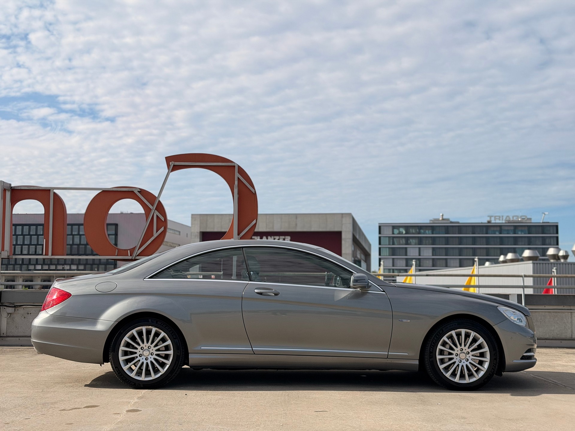 MERCEDES-BENZ CL 500 4Matic 7G-Tronic-image-2