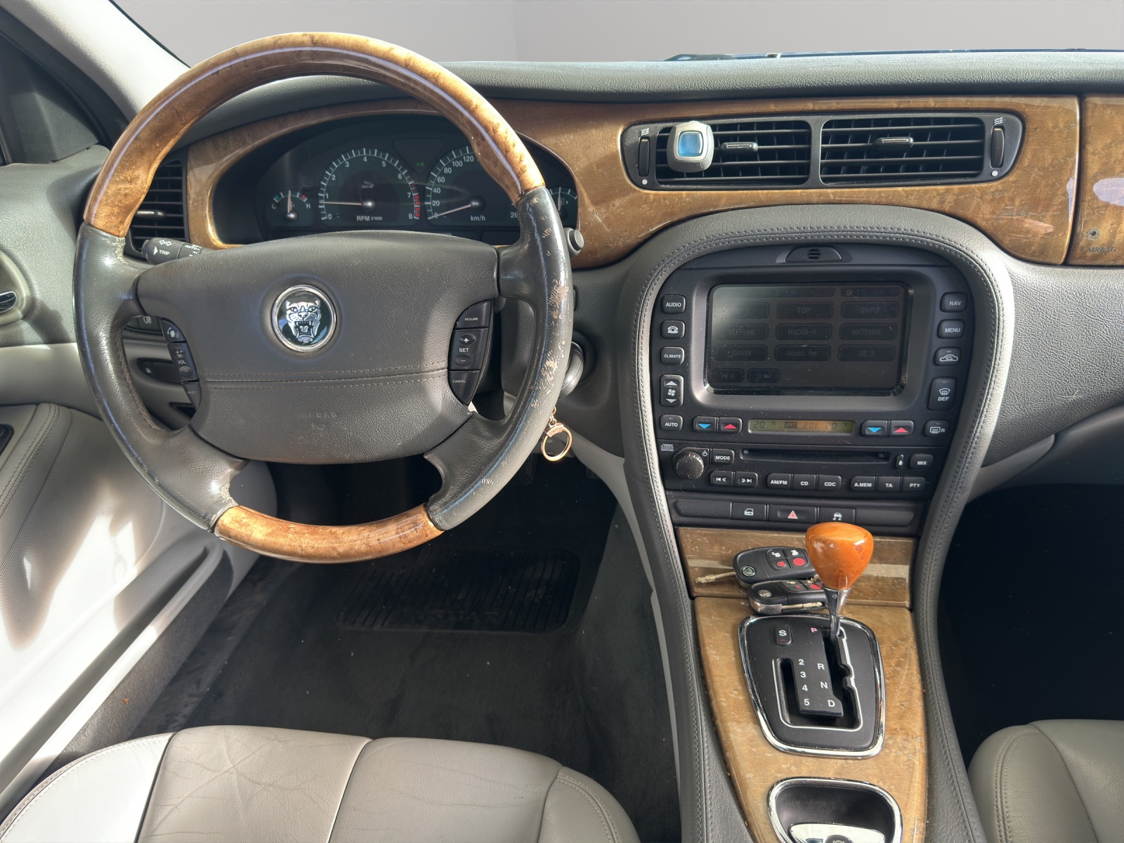 JAGUAR S-Type 2.5 V6 Executive-image-13