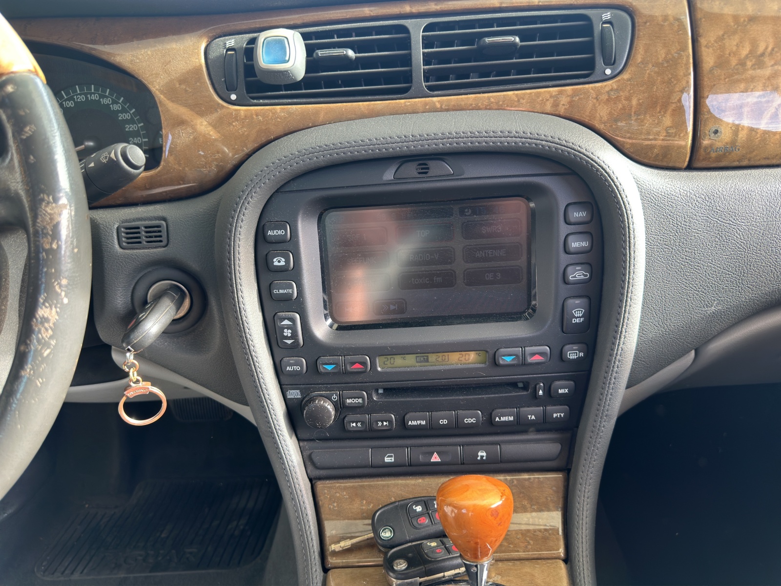 JAGUAR S-Type 2.5 V6 Executive-image-14