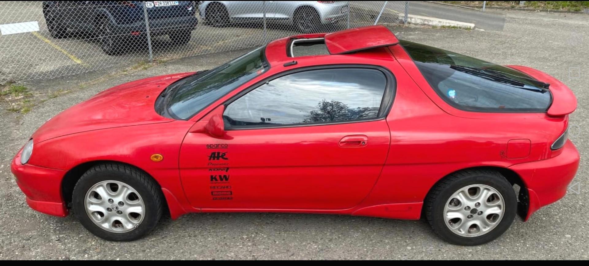 MAZDA MX-3 1.8i-24-image-6