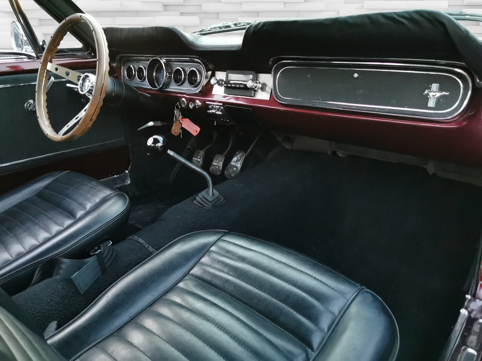 FORD MUSTANG 66er 3.3L R6-image-11