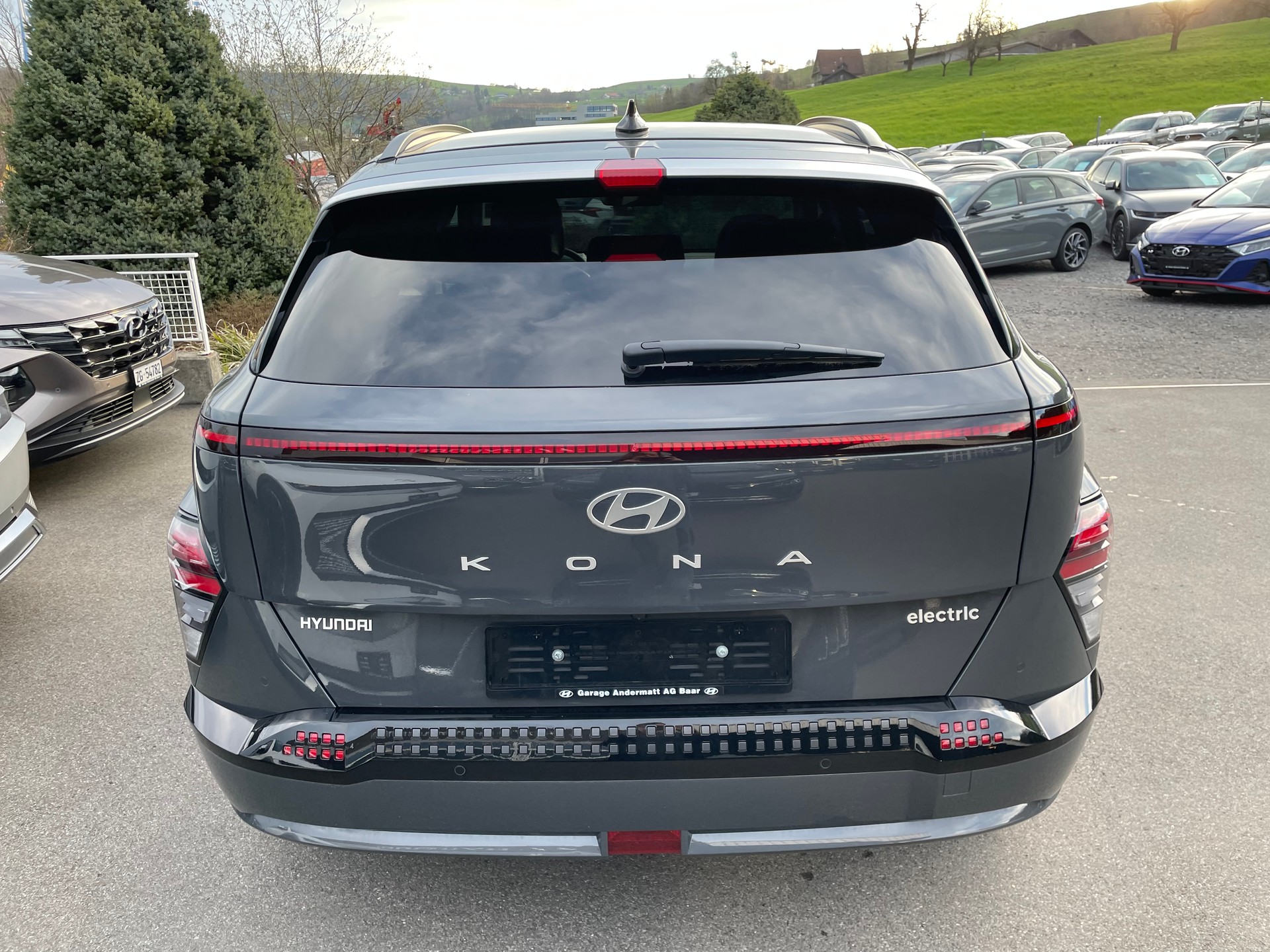 HYUNDAI Kona EV 65.4 kWh Amplia-image-7