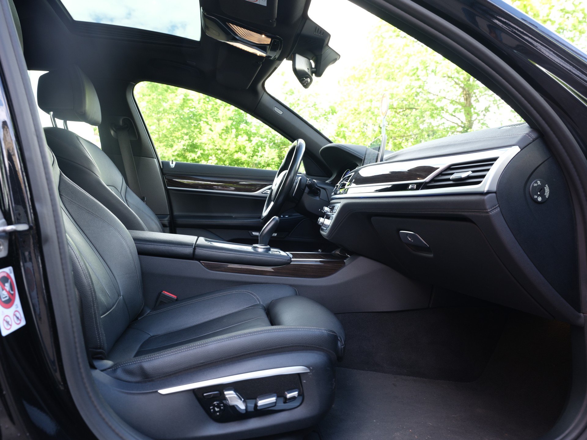 BMW 730d xDrive Steptronic-image-27