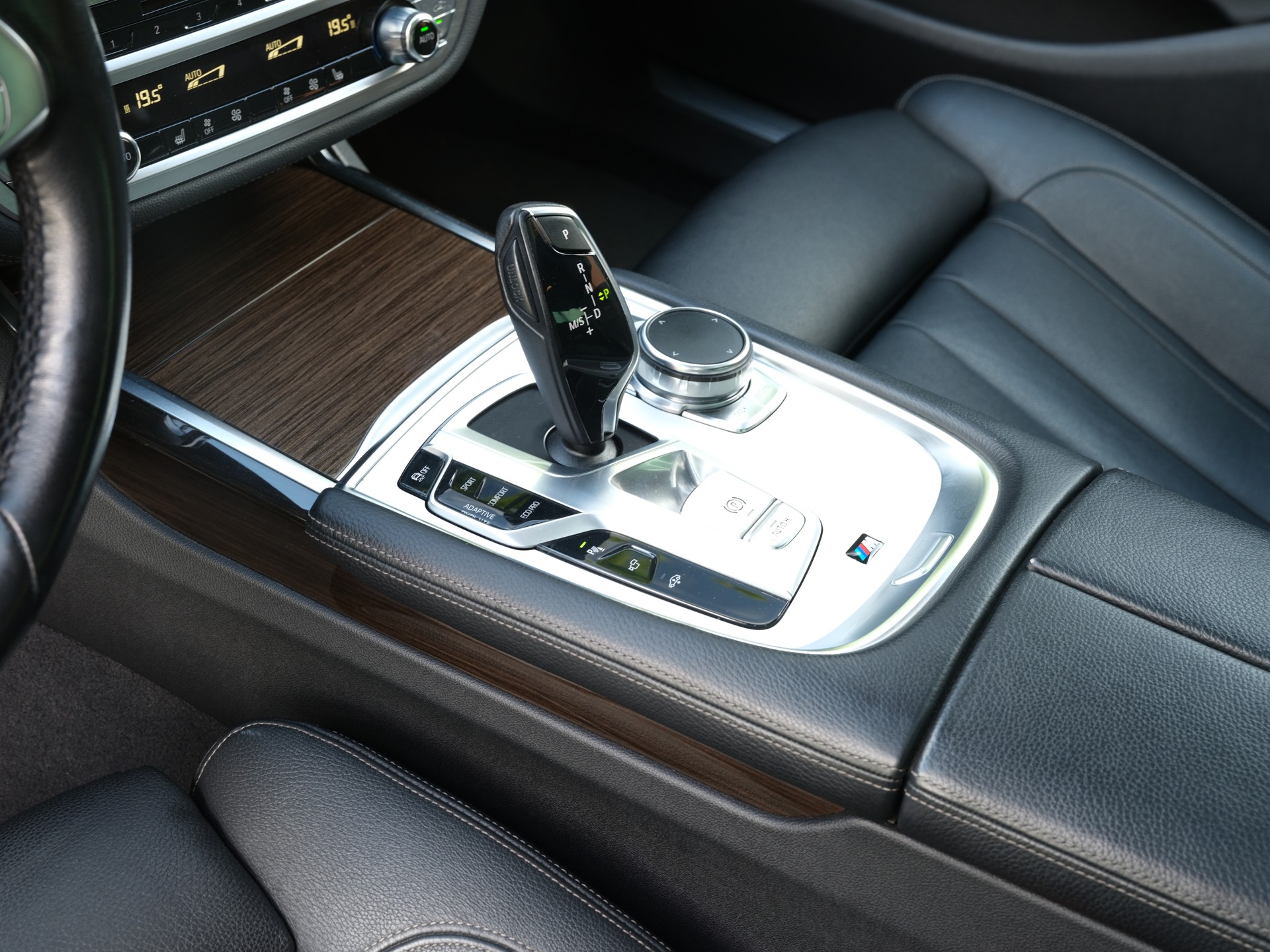 BMW 730d xDrive Steptronic-image-17