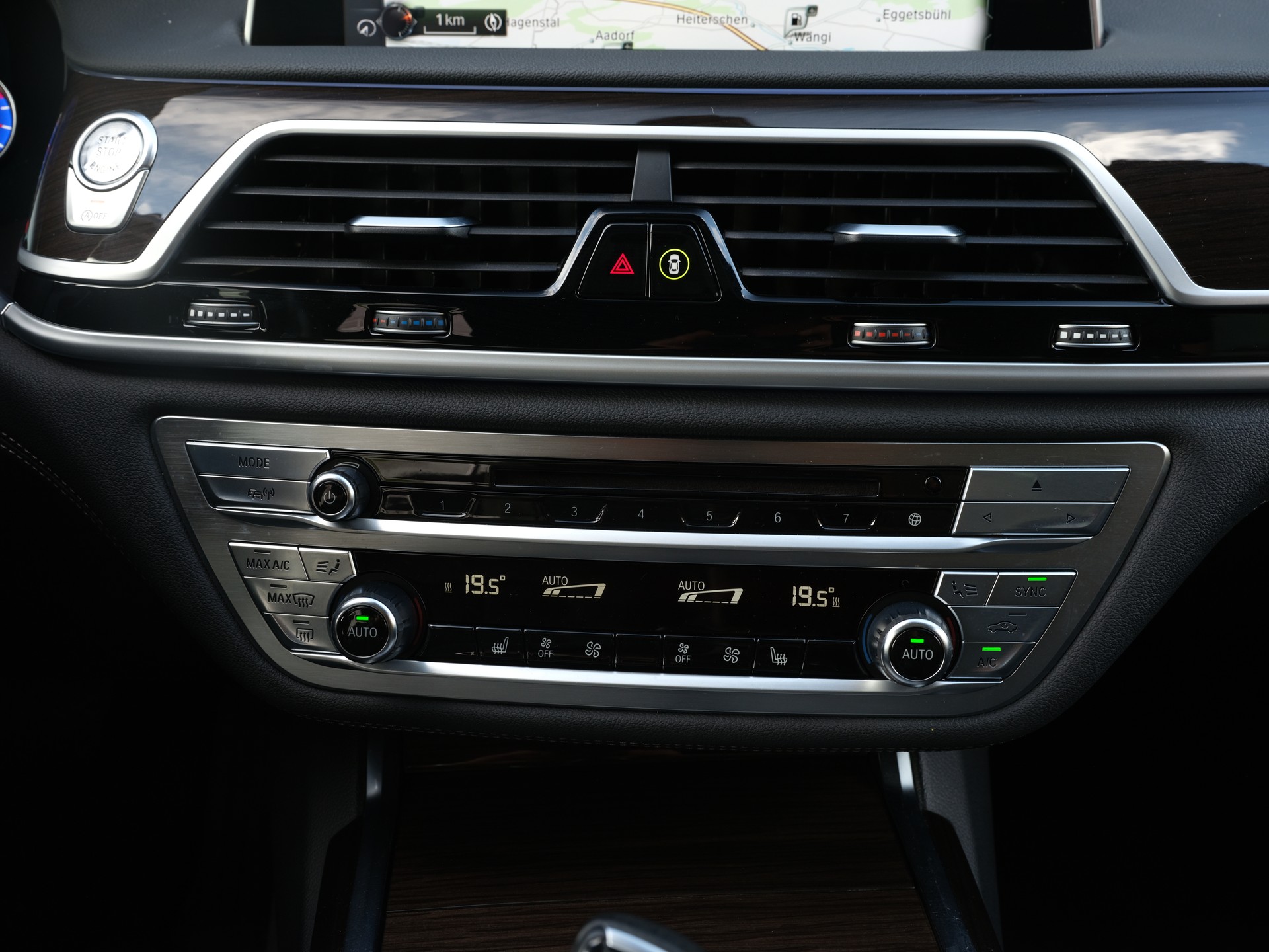 BMW 730d xDrive Steptronic-image-26