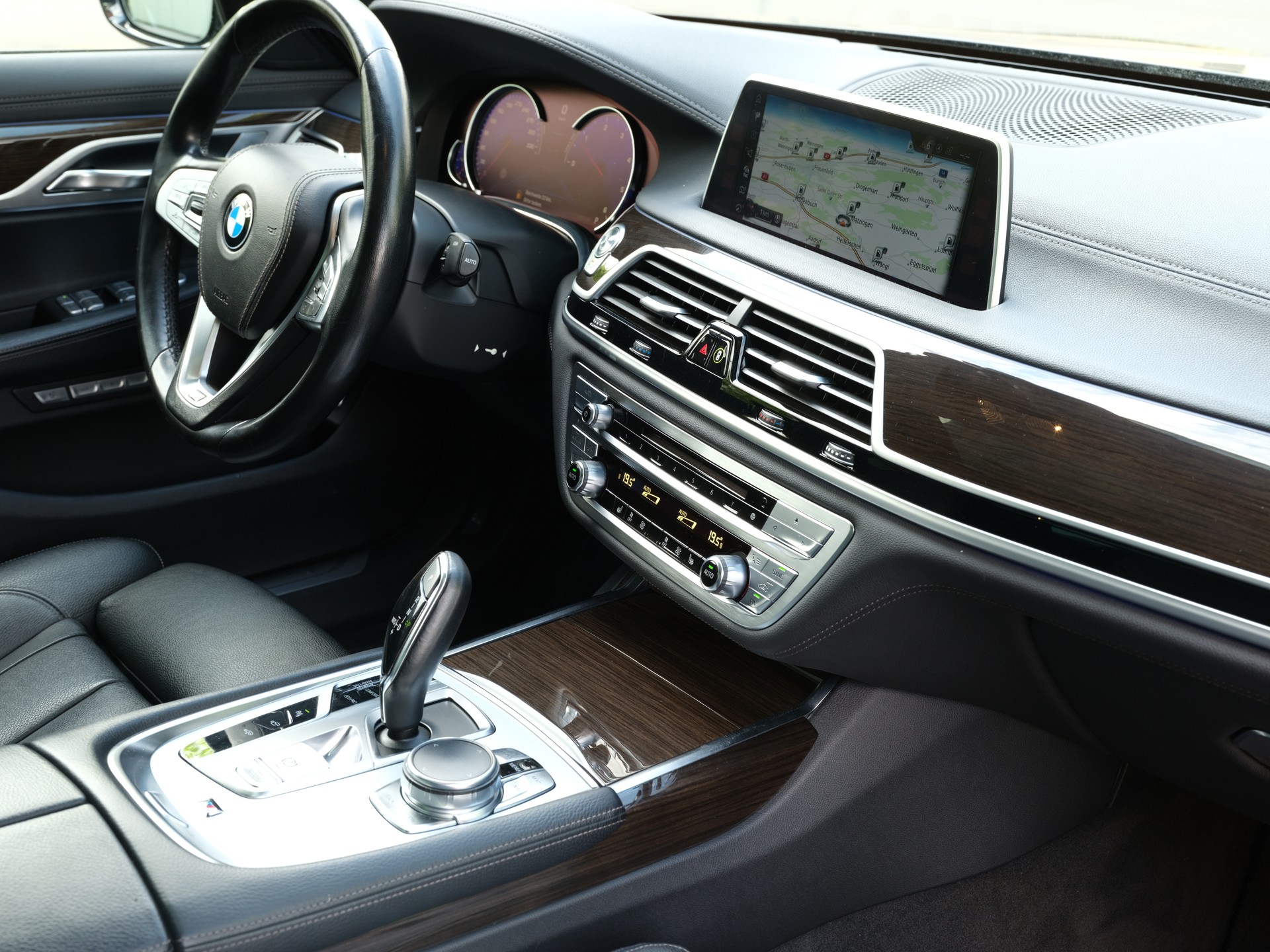 BMW 730d xDrive Steptronic-image-29