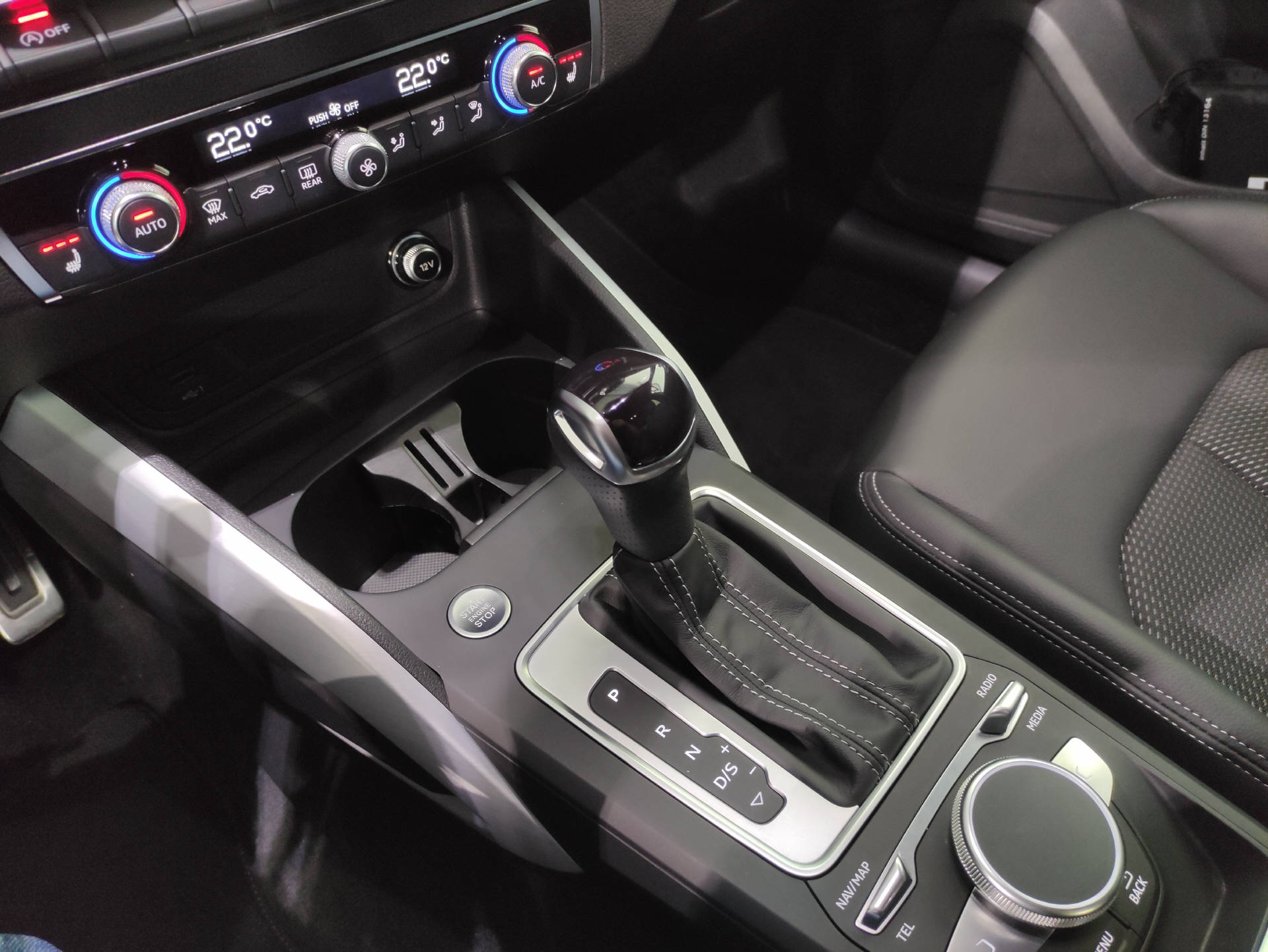 AUDI Q2 40 TFSI S-Line quattro S-Tronic-image-10