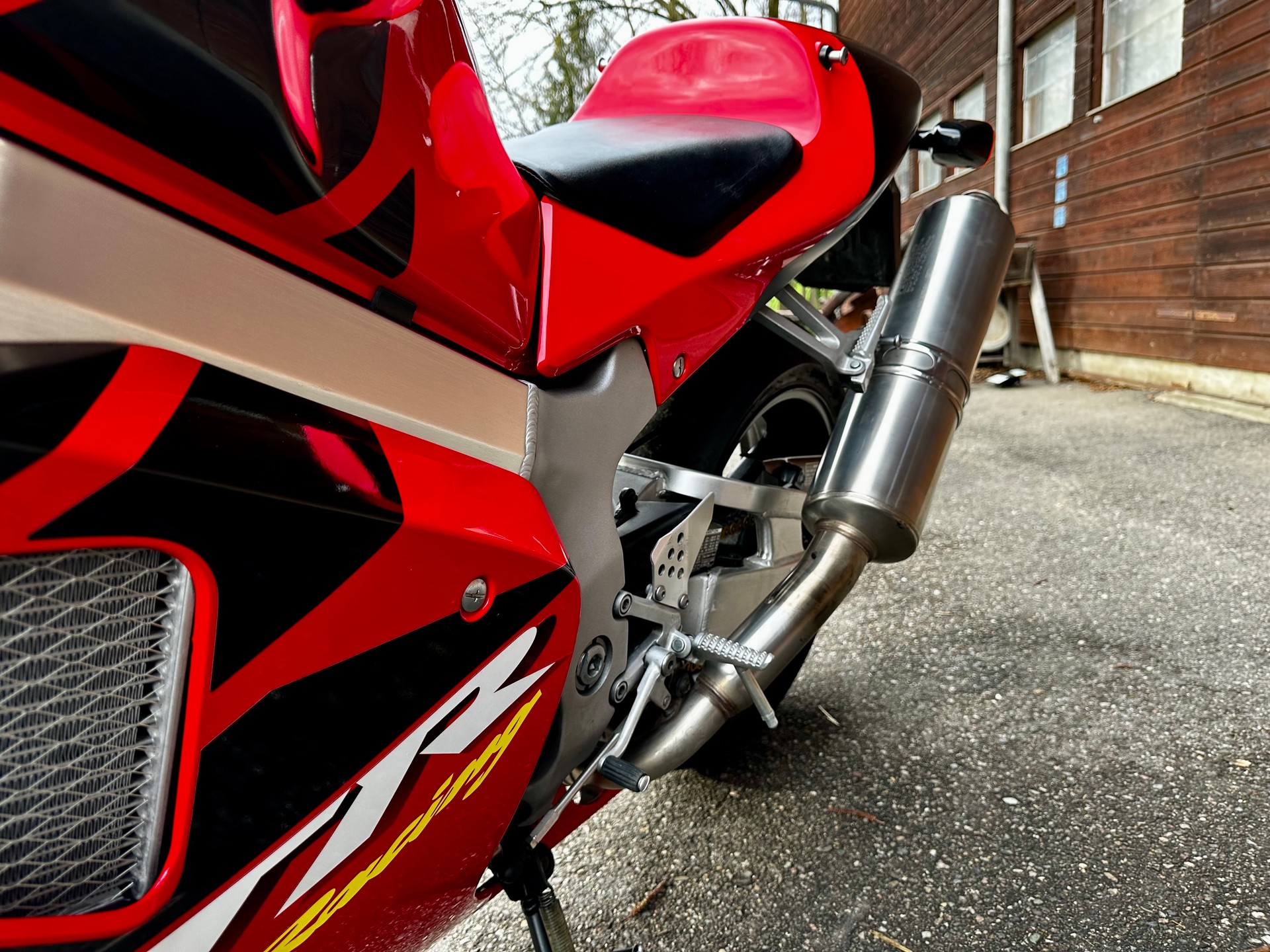 HONDA VTR 1000 SP-1 HRC 2001-image-10
