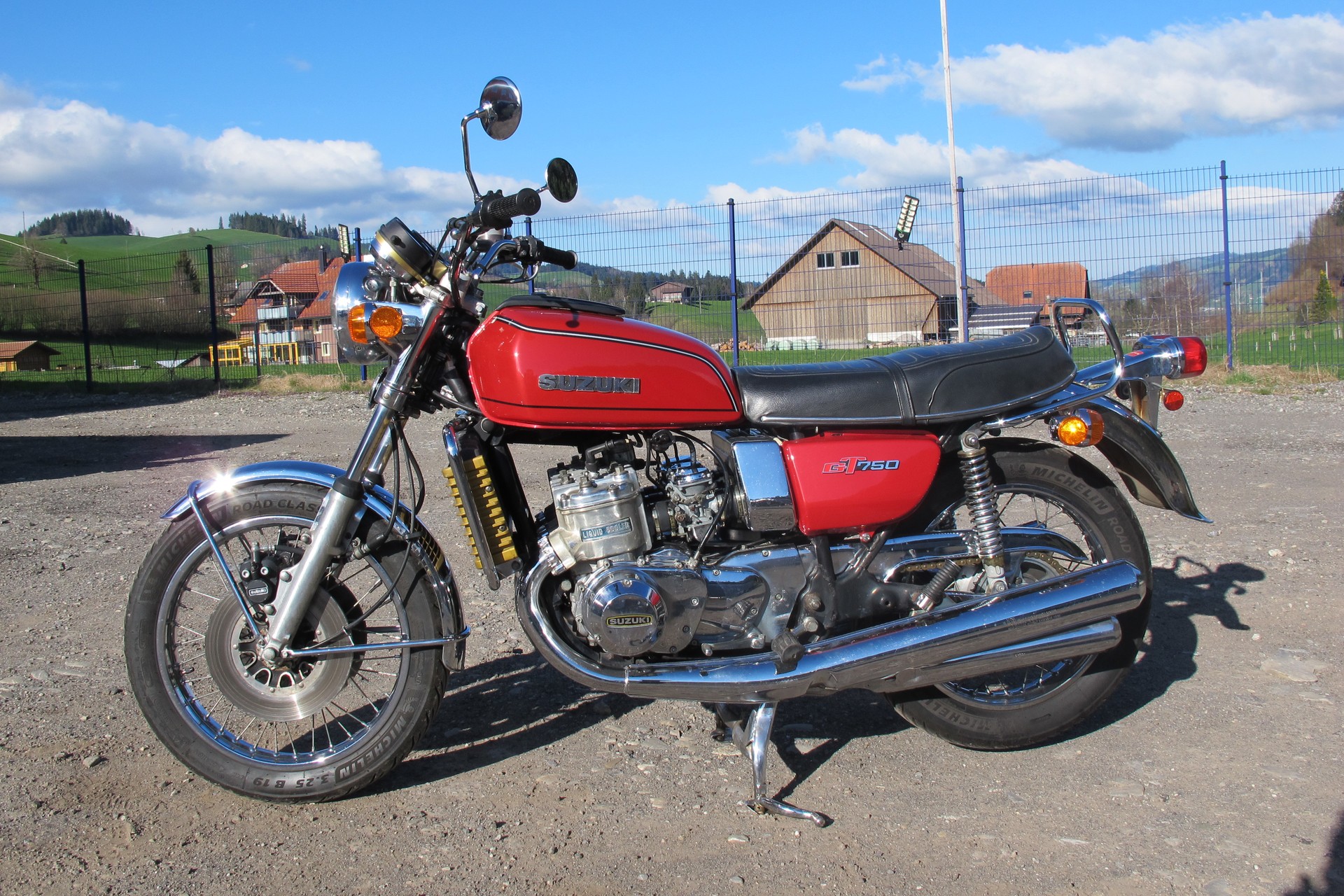 SUZUKI GT750 Wasserbüffel-image-1