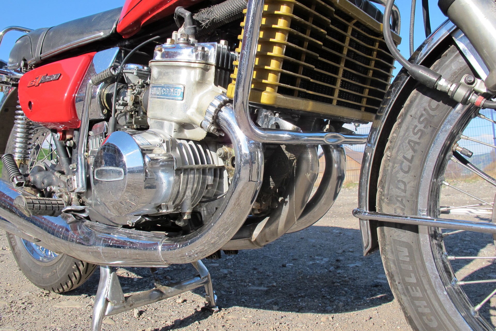 SUZUKI GT750 Wasserbüffel-image-13