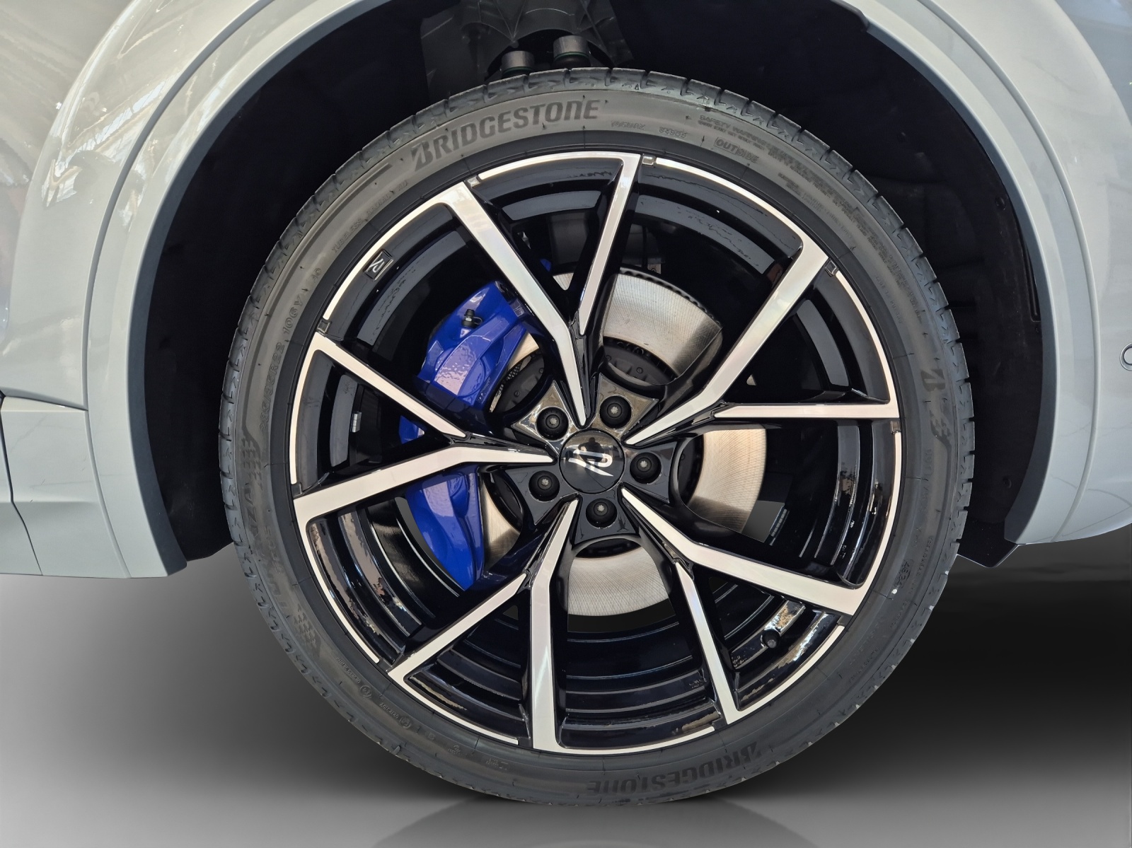 VW Touareg 3.0 TSI eHybrid R Tiptronic-image-14