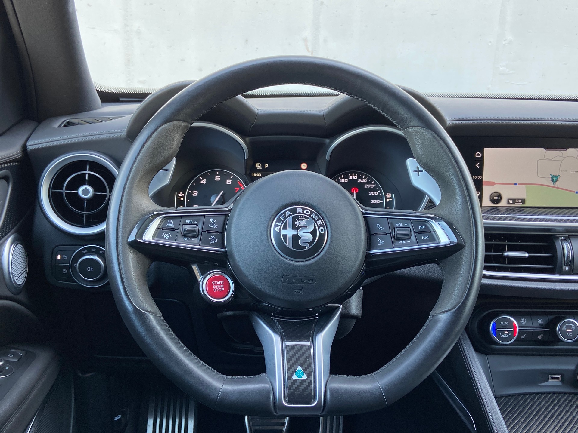 ALFA ROMEO Stelvio 2.9 V6 Quadrifoglio 21 Zoll Q4-image-8