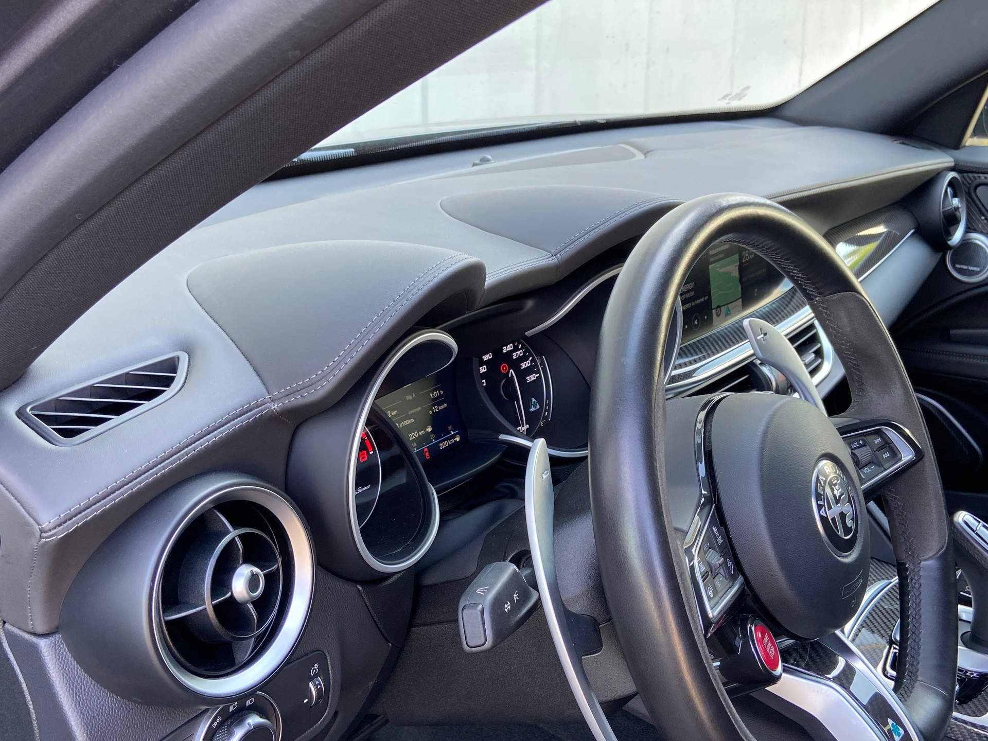 ALFA ROMEO Stelvio 2.9 V6 Quadrifoglio 21 Zoll Q4-image-7