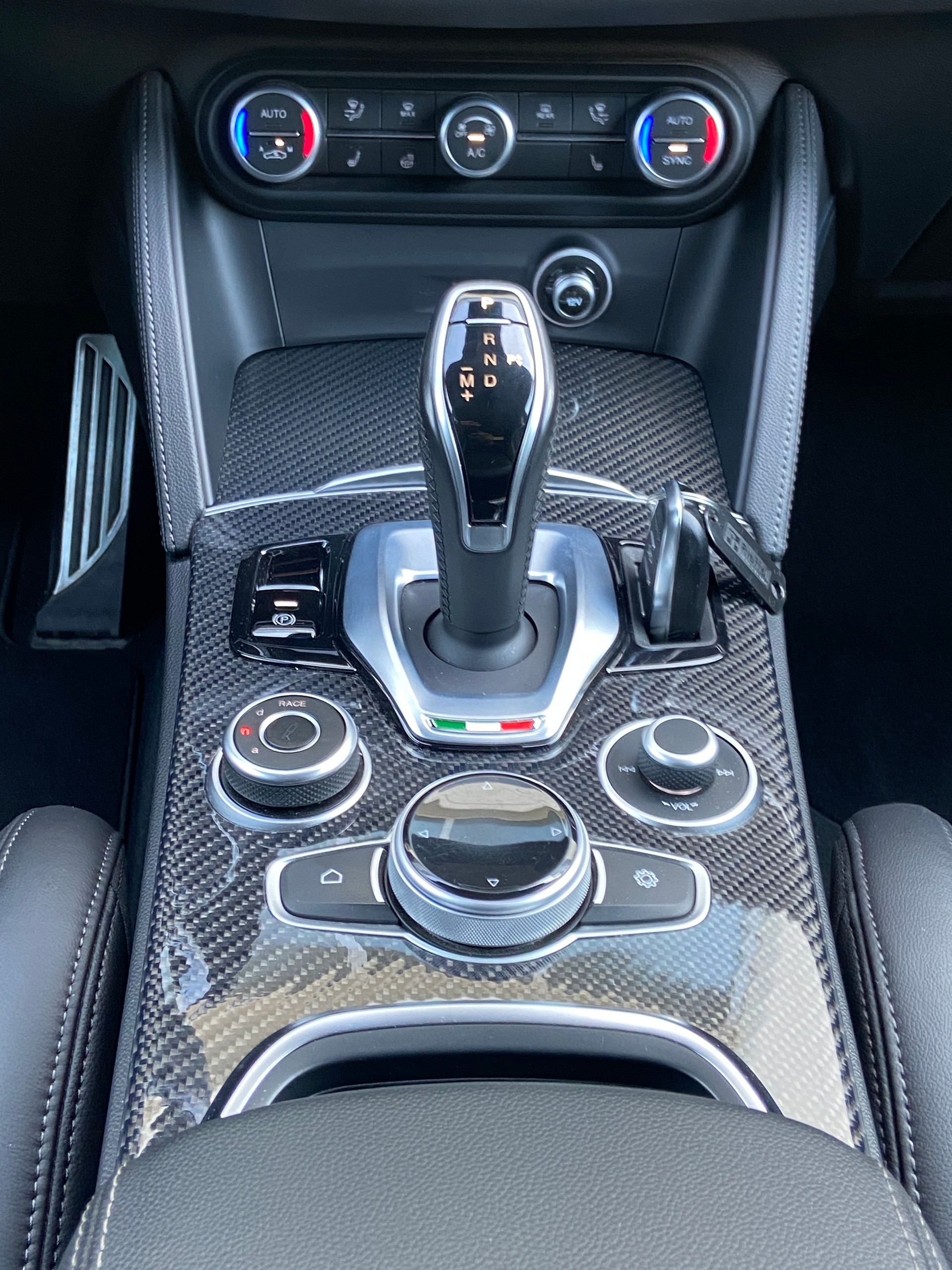 ALFA ROMEO Stelvio 2.9 V6 Quadrifoglio 21 Zoll Q4-image-10