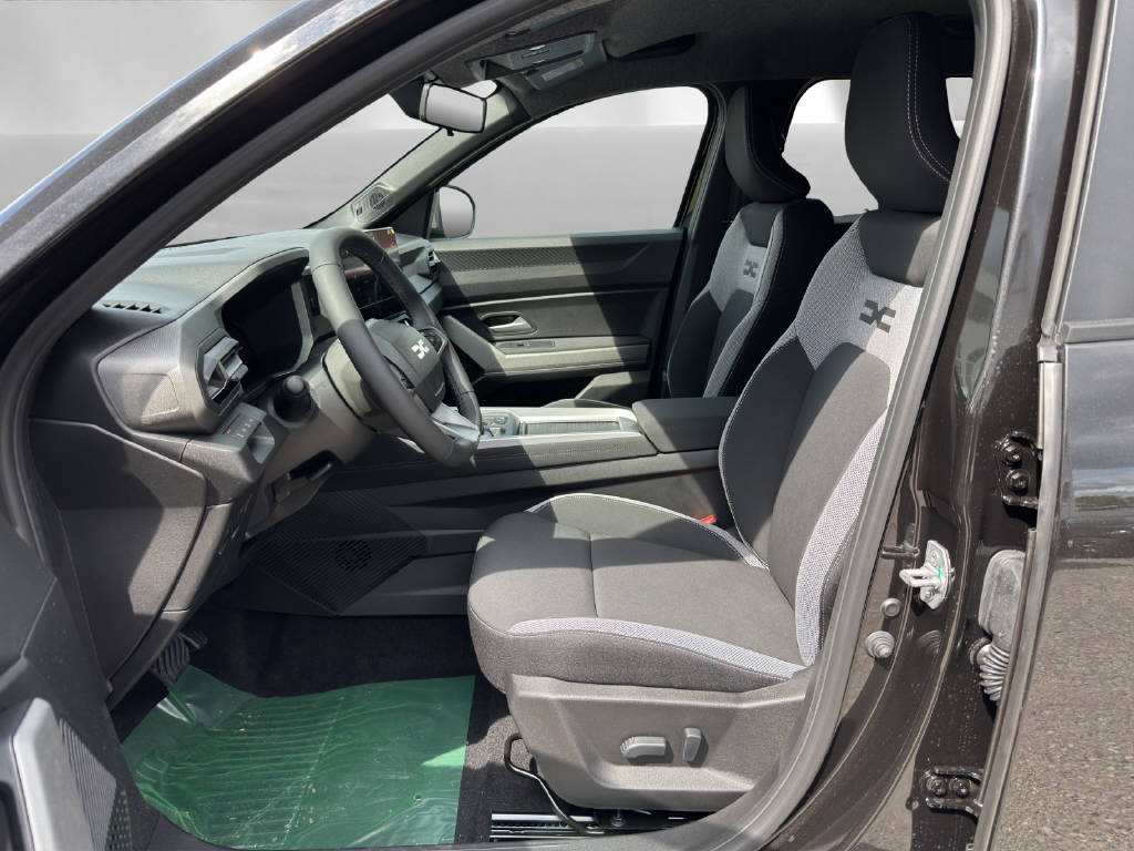DACIA Bigster 1.8 Hybrid Journey-image-3