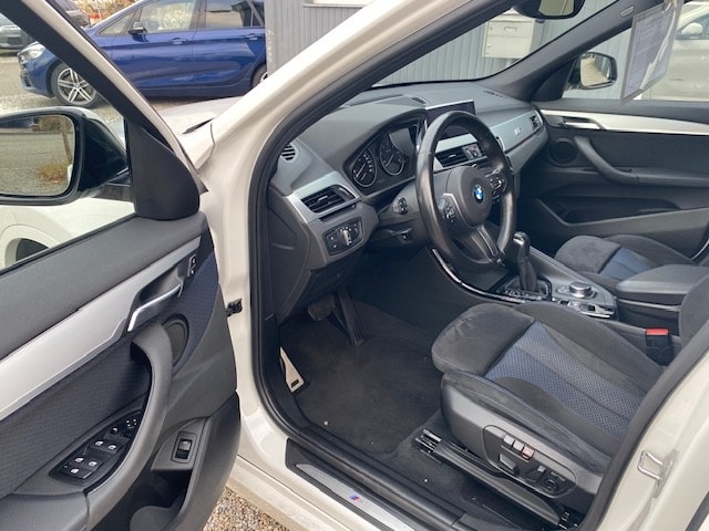 BMW X1 25d xDrive SAG-image-12