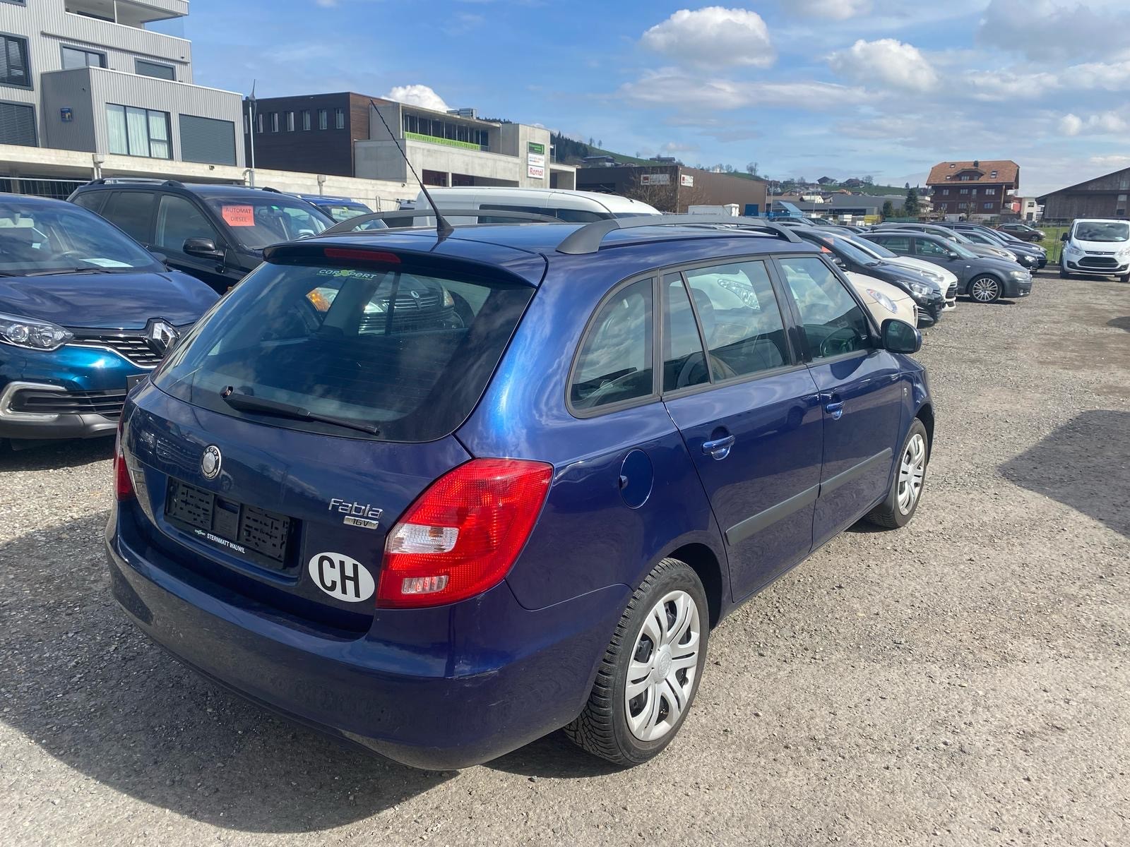 SKODA Fabia 1.4 Elegance-image-3