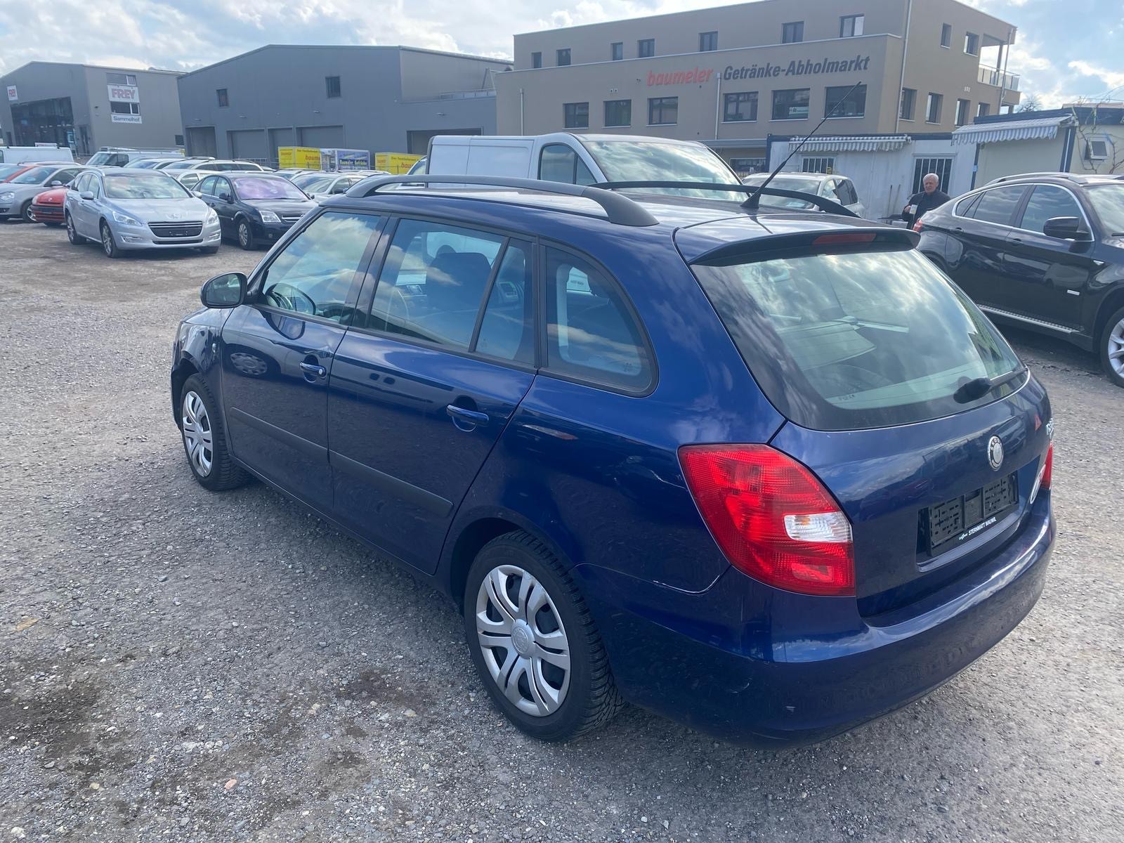 SKODA Fabia 1.4 Elegance-image-4