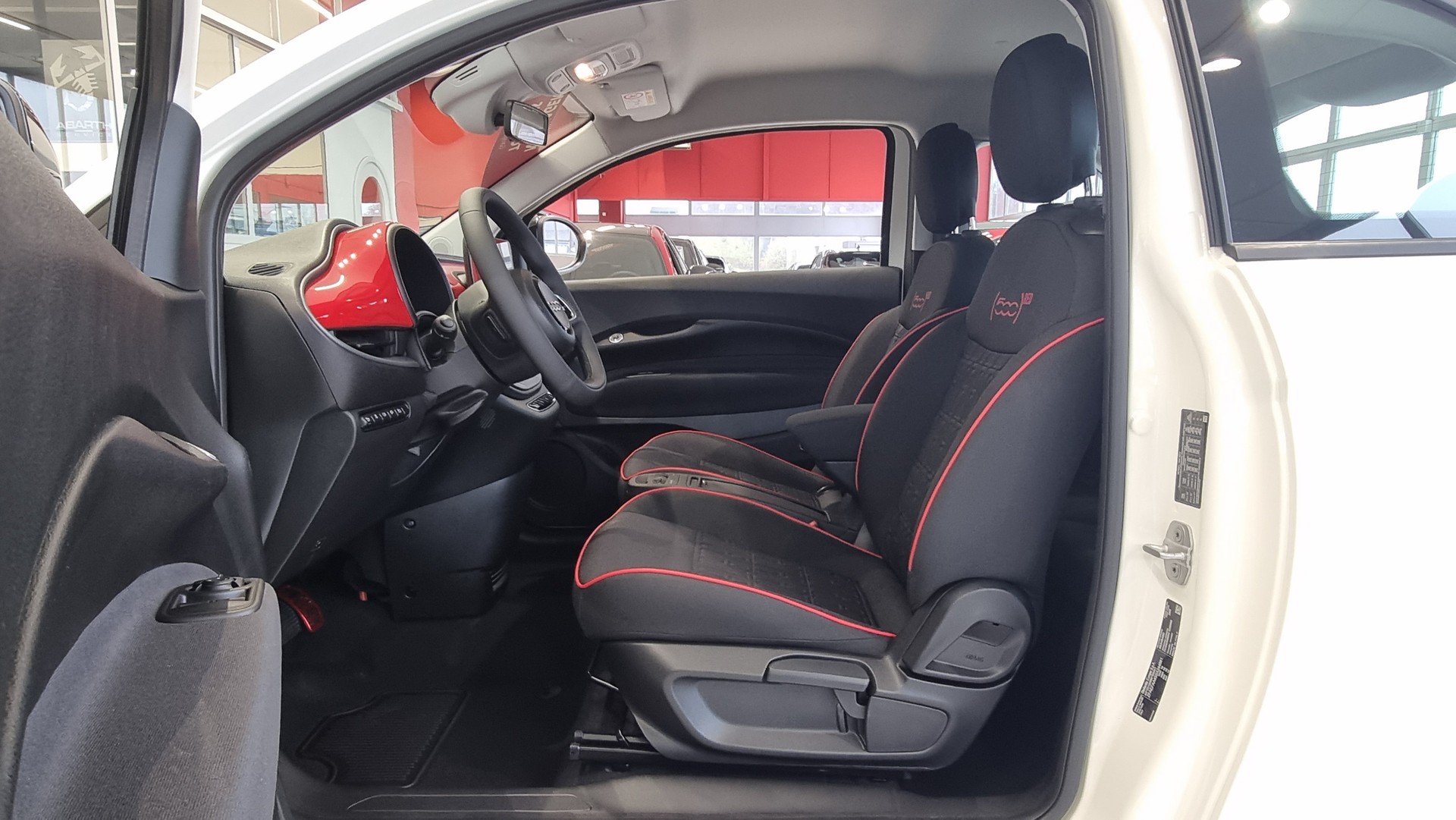 FIAT 500 Red electric 42 KWh 118 PS-image-15