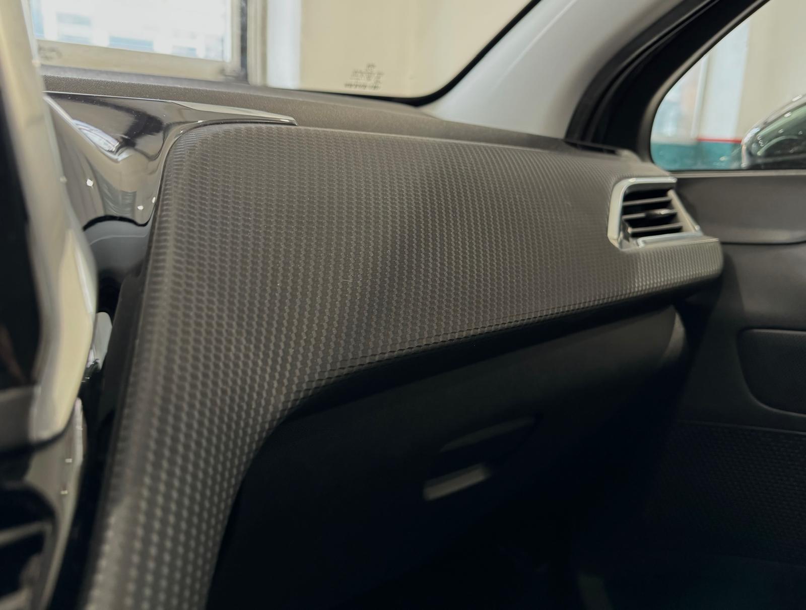 PEUGEOT 208 1.2 PureTech Allure EAT6-image-11
