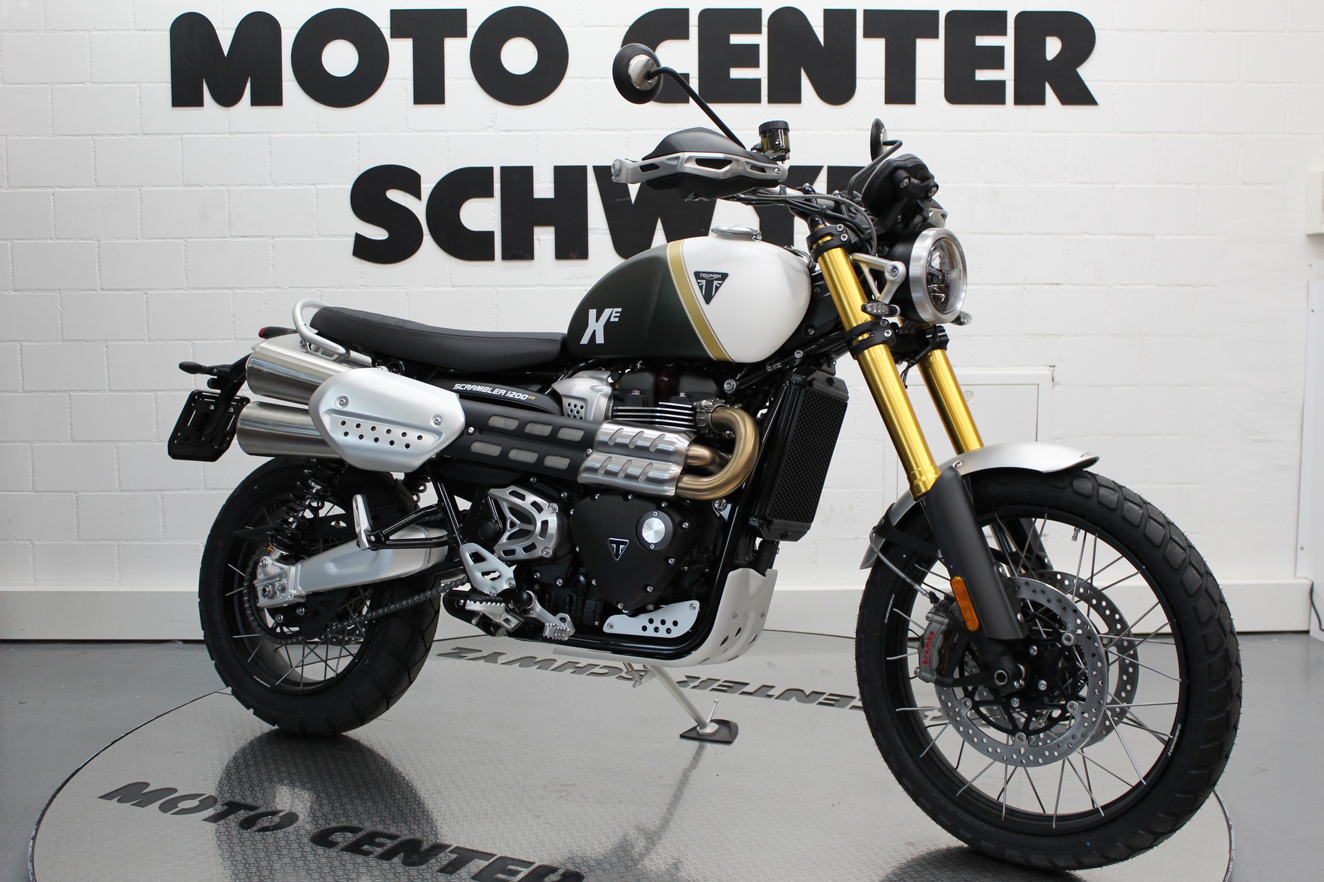 TRIUMPH Scrambler 1200 XE-showroom-element-1