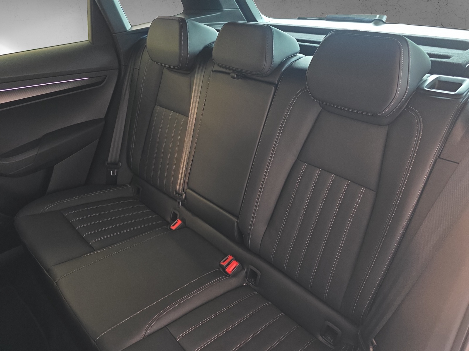 SKODA Karoq 1.5 TSI SportLine DSG-image-5