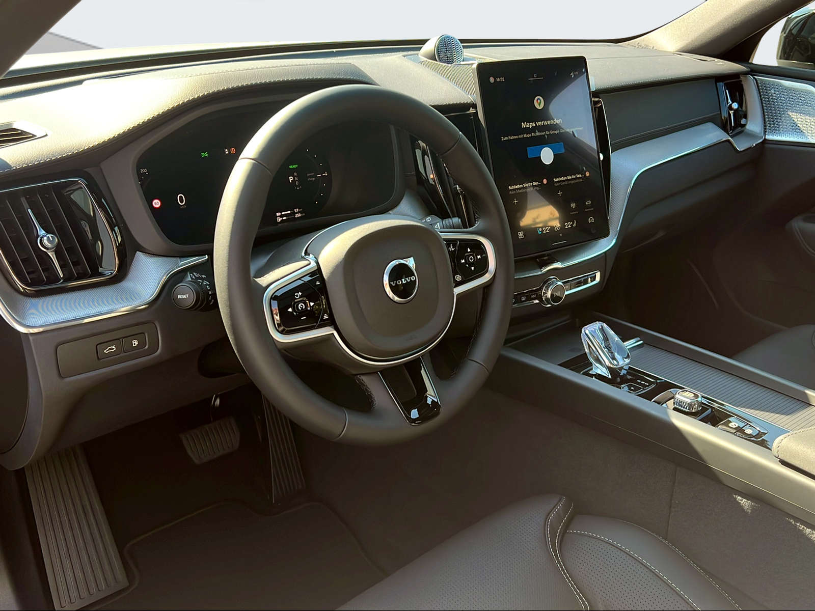 VOLVO XC60 2.0 T6 TE Black Edition eAWD-image-9
